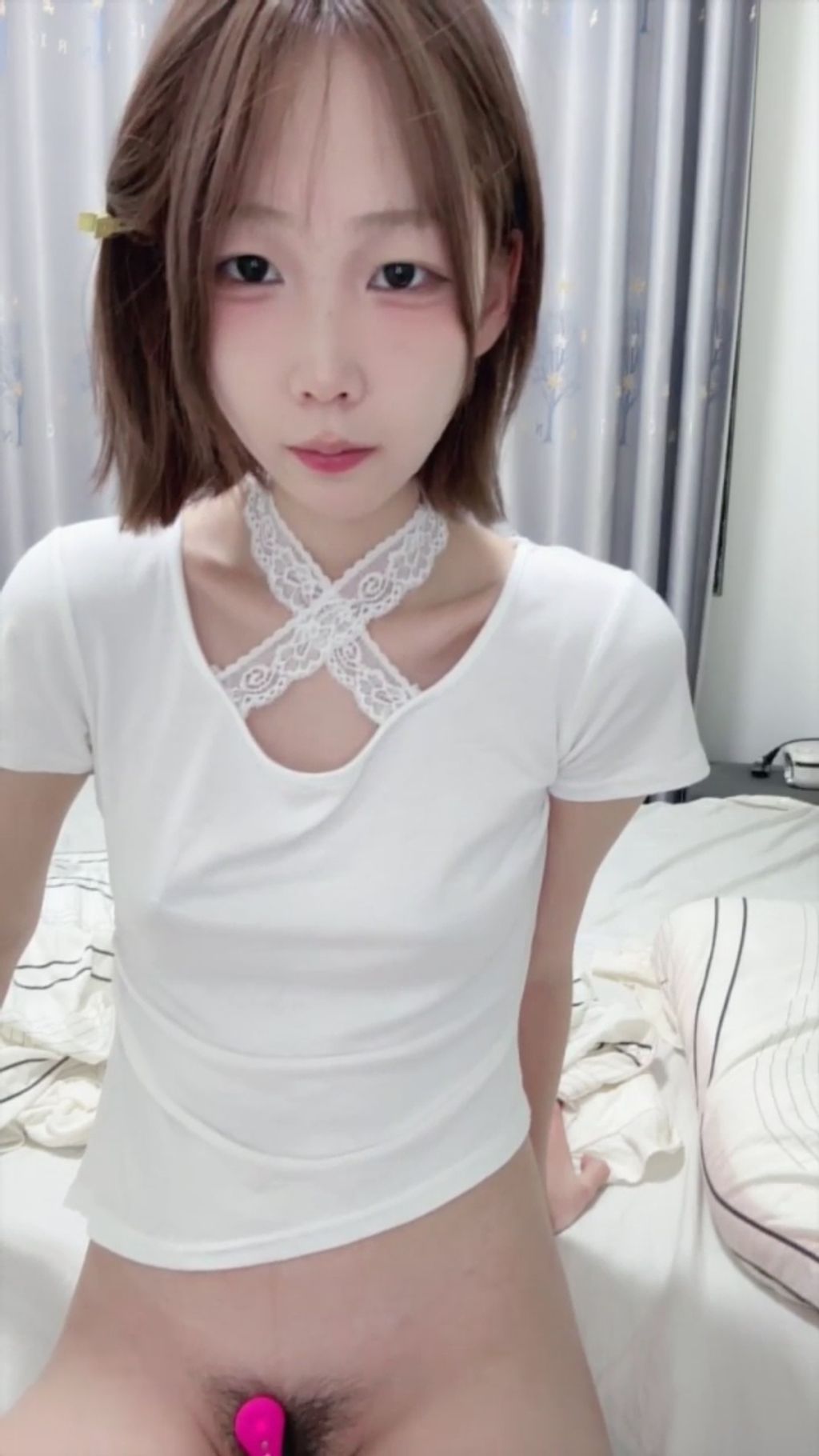 小涵： 古灵精怪 校花女神
