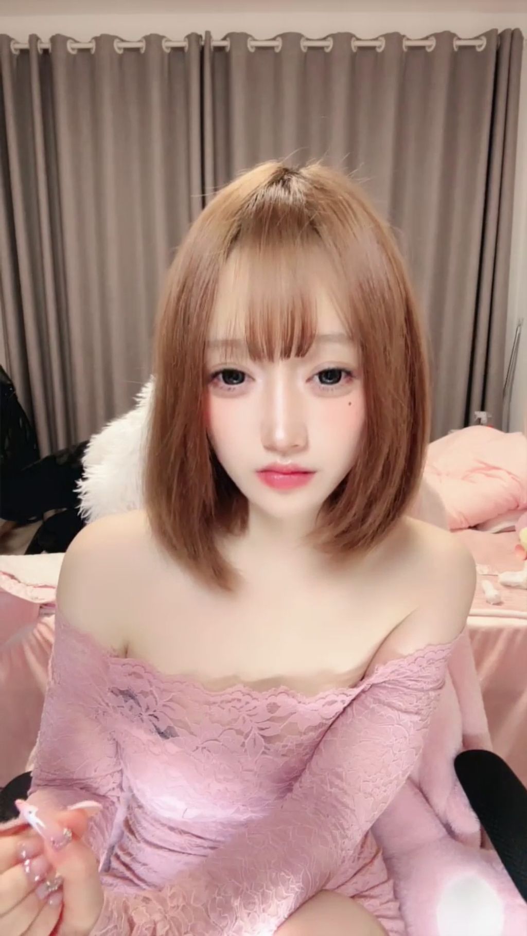 甜心兔： 绝美女大生 劲爆抖音热舞裸舞