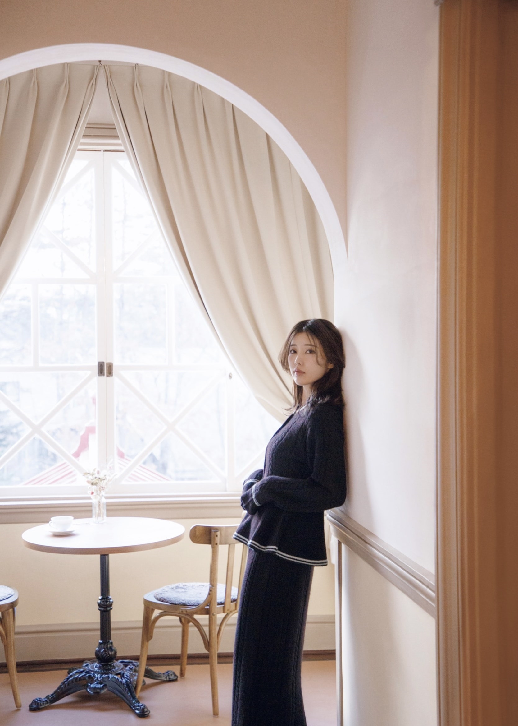 [Photobook] 志崎樺音1st写真集 unplugged
