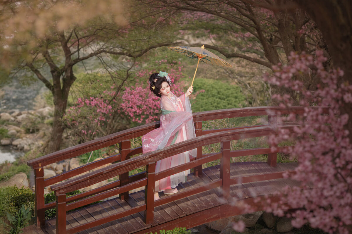 YiTuYu艺图语 Vol.10612 Liu Liu 18 YiTuYu艺图语 Vol.10612 Liu Liu
