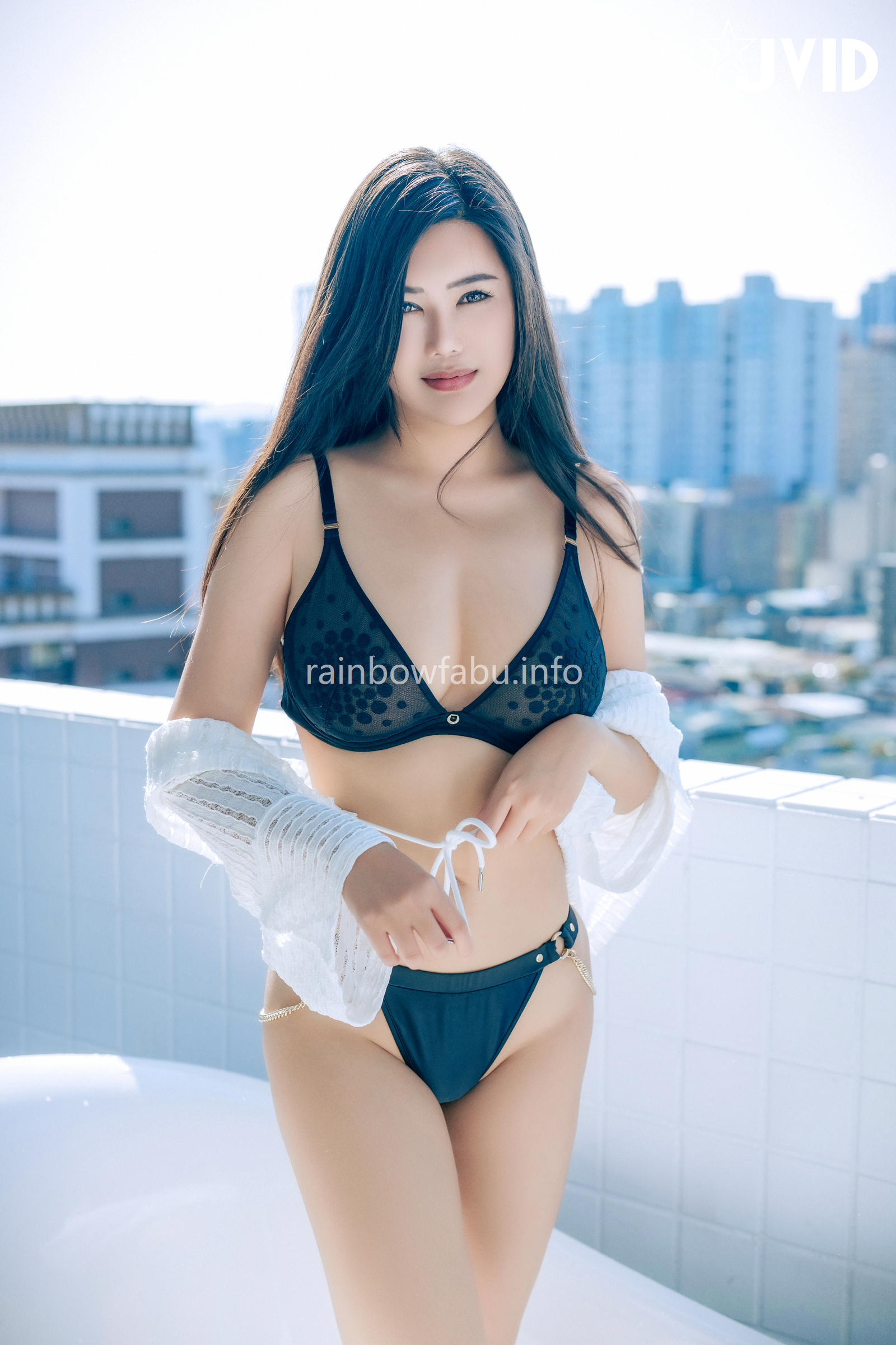 [JVID] 木木森 – 剛失戀の寂寞獨居美女－脫下內衣胸猛巨乳彈出🔥寂寞的女人 需要用肉棒撫慰她的情傷