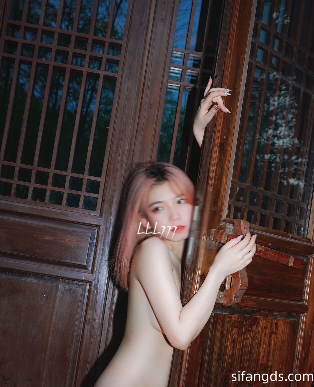 [OtherXXX] LazyLLL777(阿七)： 网红摄影师 全尺度唯美私拍