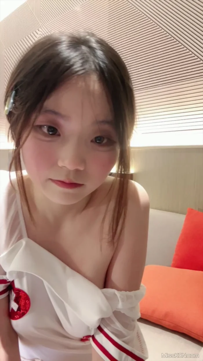 邻家清纯嫩妹: 白嫩女主播美乳粉穴情趣黑丝 #01 14 邻家清纯嫩妹: 白嫩女主播美乳粉穴情趣黑丝 #01