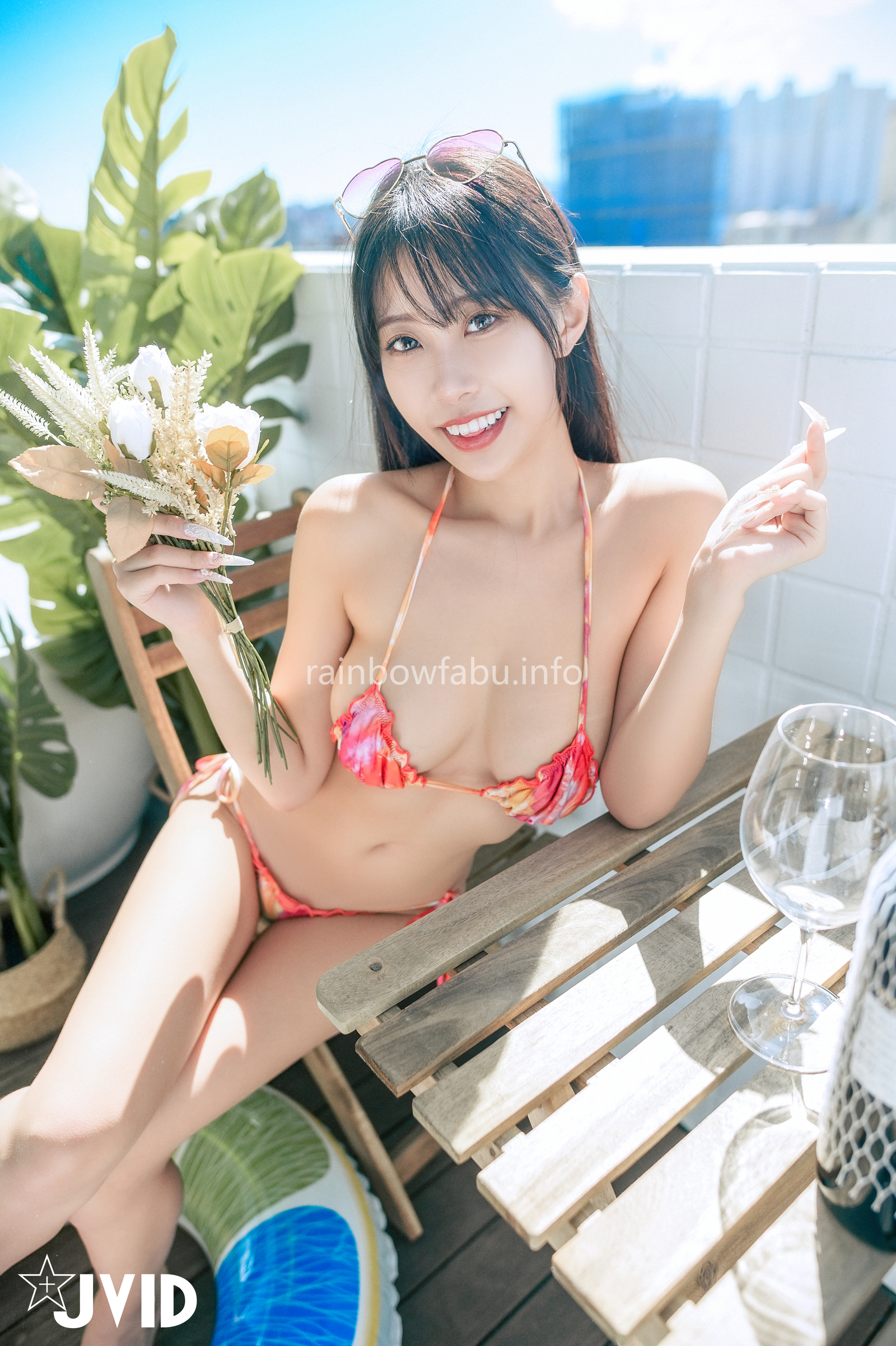 [JVID] WenHsin 玟妡 – 濕身陽台戲水夏日多巴胺😳超小片比基尼🔥羊入虎口不吃對不起自己😈