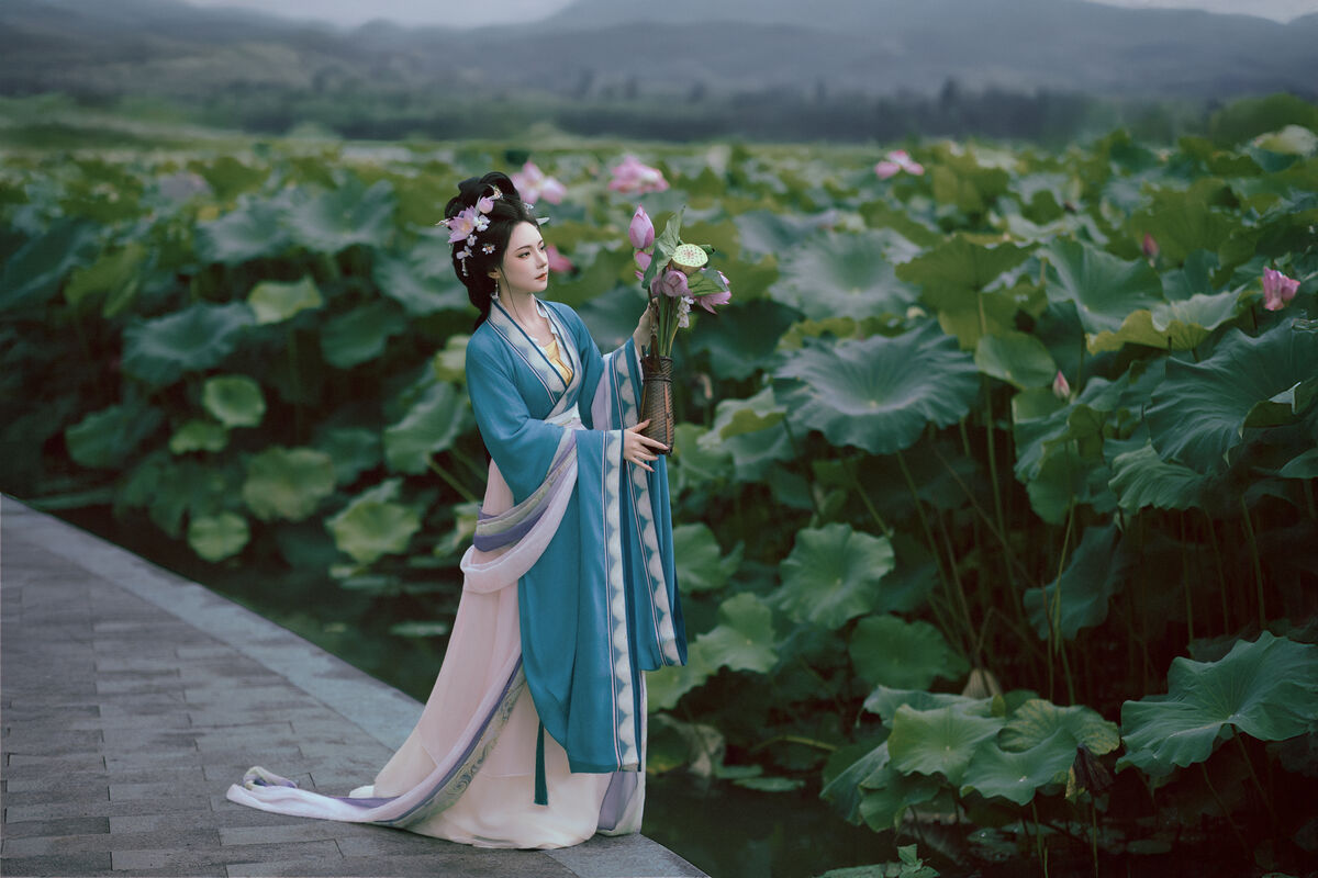 YiTuYu艺图语 Vol.10246 Ai Mo Li