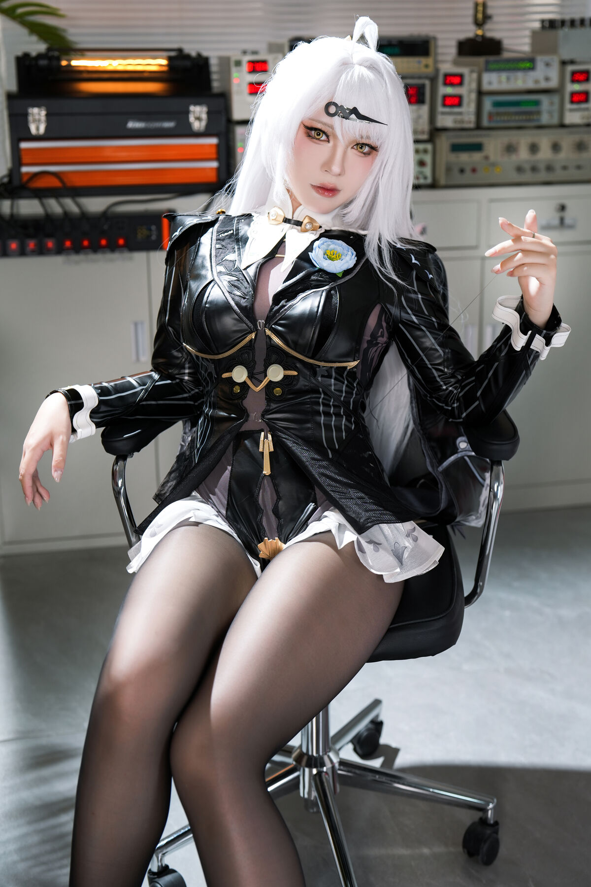 Coser@半半子 - 绝区零 儀玄師匠 墨形影踪
