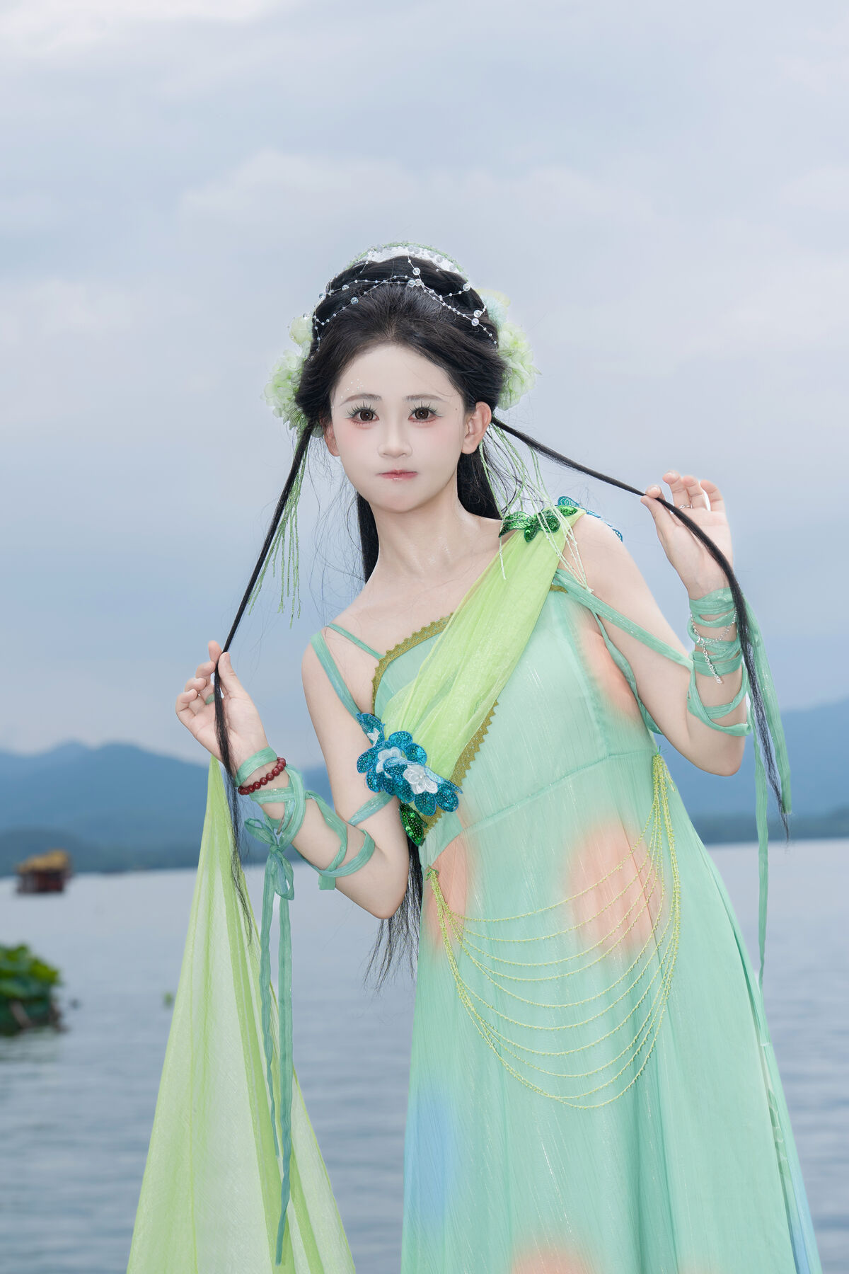 YiTuYu艺图语 Vol.10362 Jiao Yi Zhi Sui Sui