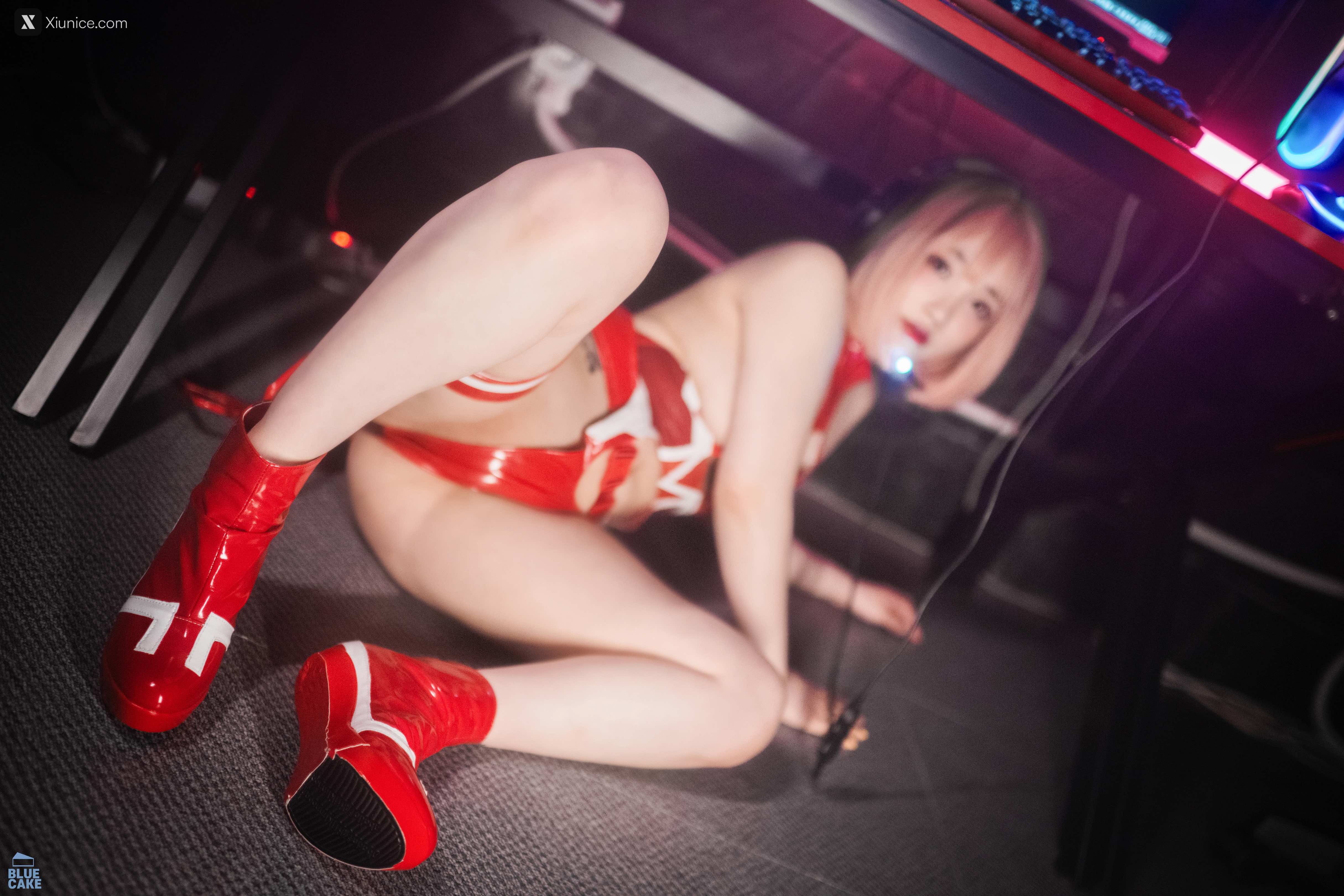 BLUECAKE Son Ye-Eun (손예은) – Code 002 Mini 4K