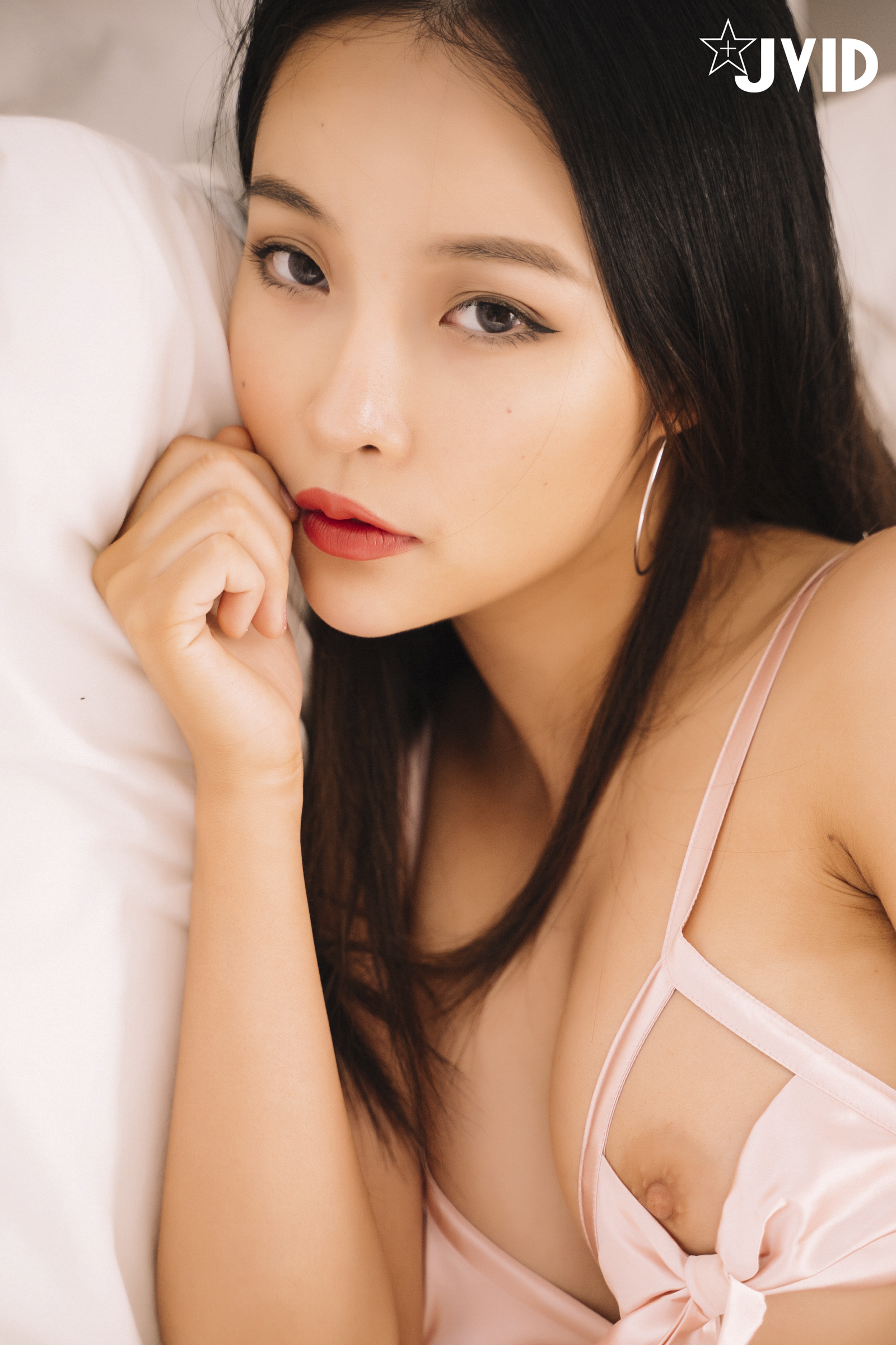 [JVID] JennySuen – 『全裸上空』SR等級甜美的小姐姐Jenny，午後的巨乳誘惑