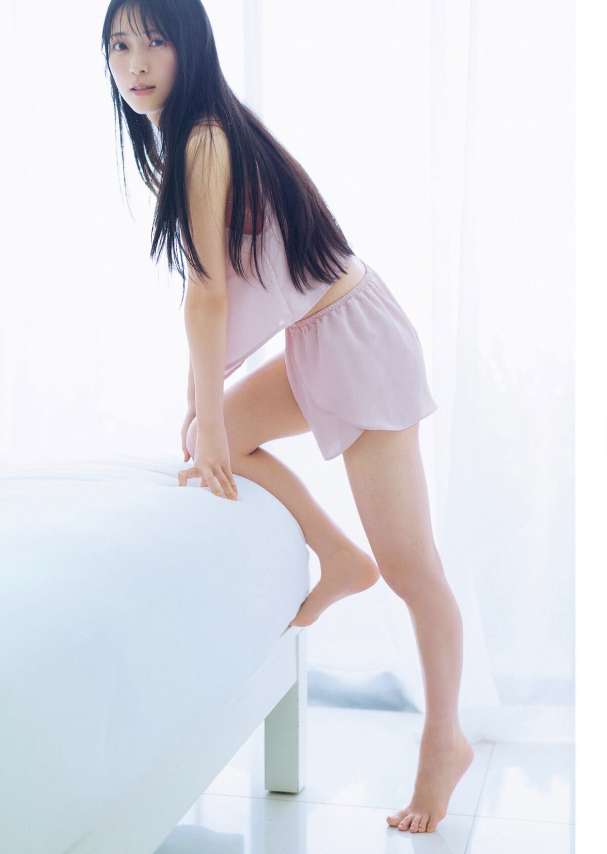 Airi Sato 佐藤綺星 - 1st写真集 天使の反射角度 Part01