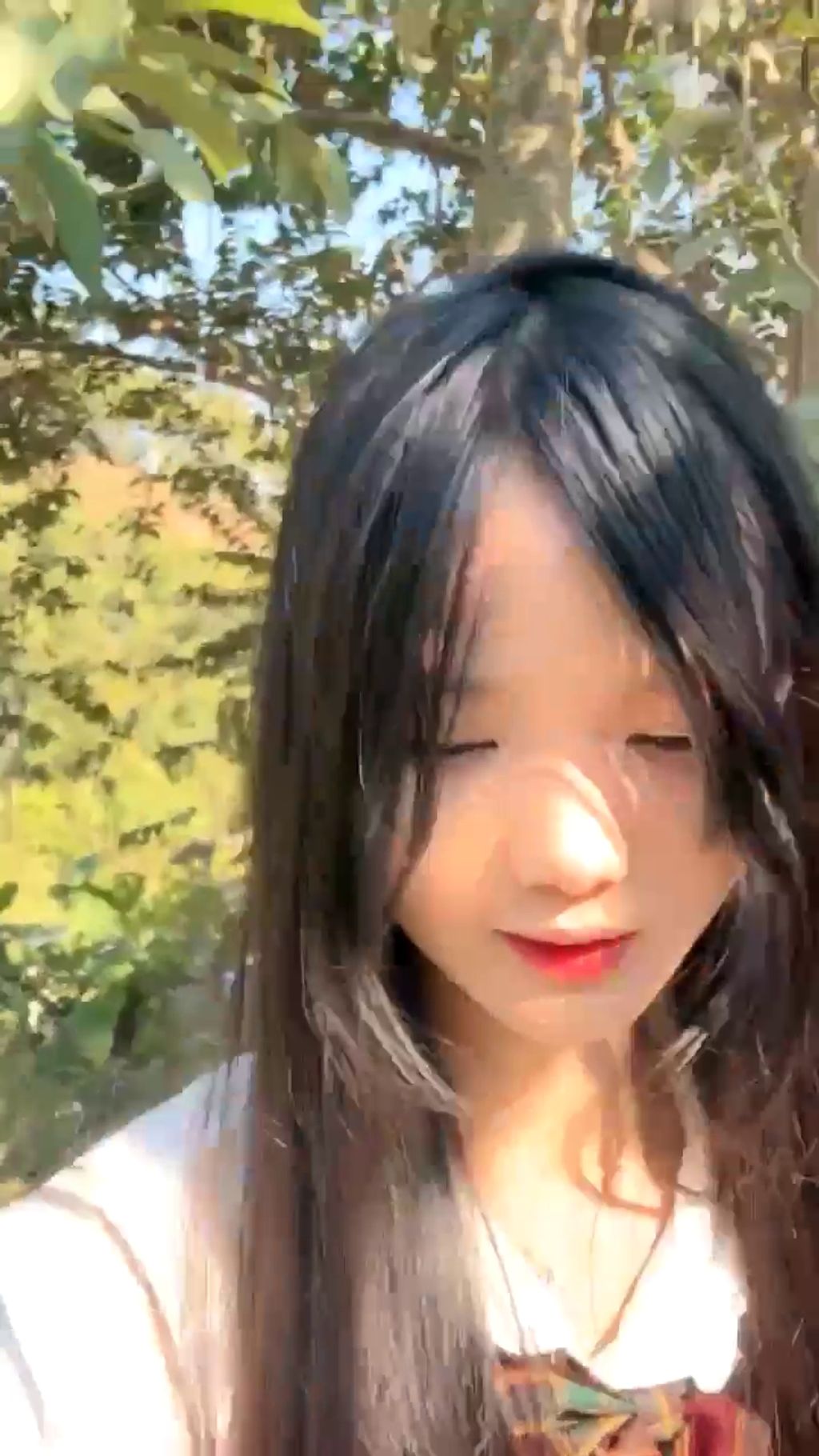 水嫩宝宝: 农村07年美少女 户外跳蛋 勾搭隔壁油腻大叔 34 水嫩宝宝: 农村07年美少女 户外跳蛋 勾搭隔壁油腻大叔