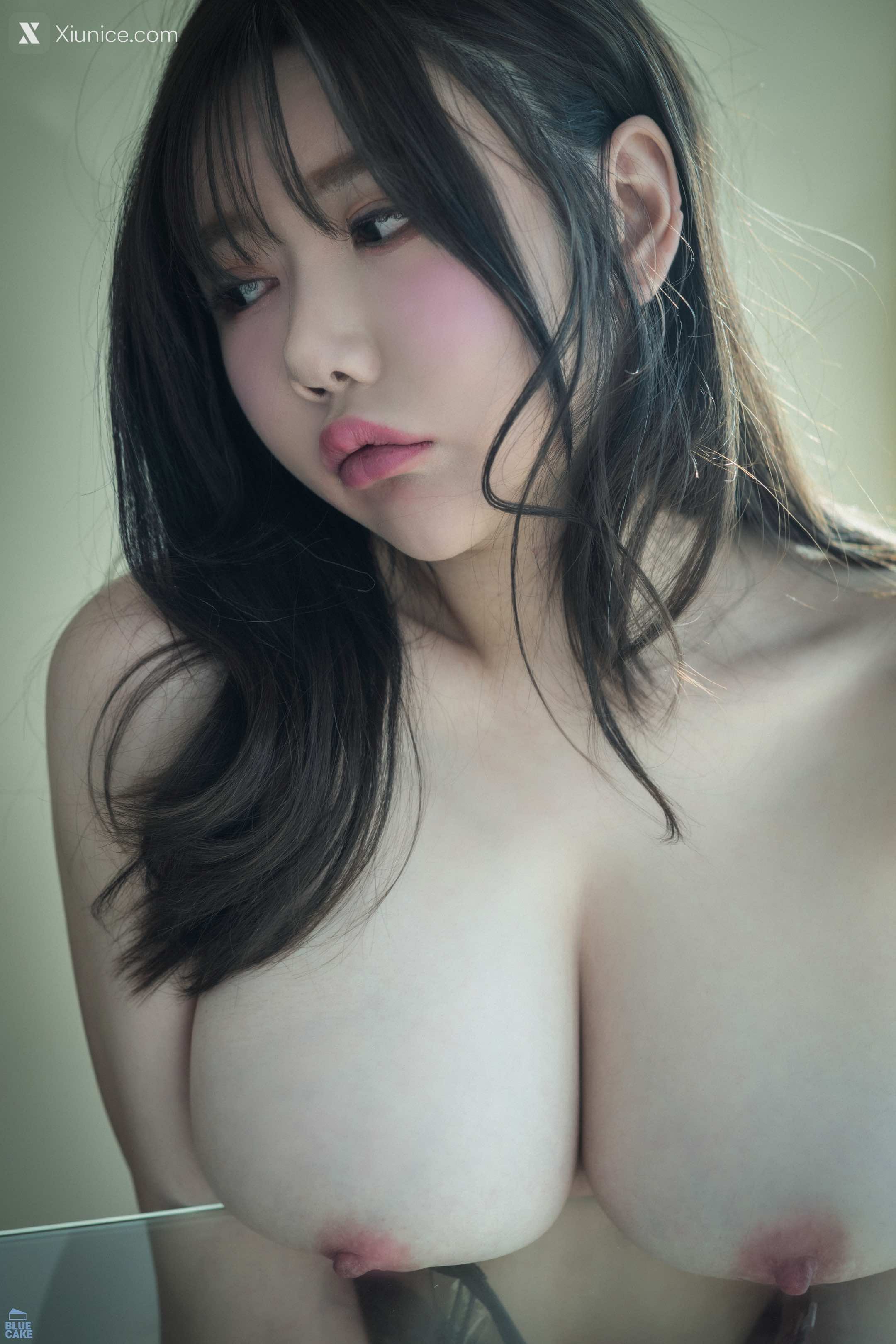 BLUECAKE SUA (지수아) – Vol.05 Nude Bikini Black (RED+) 4K