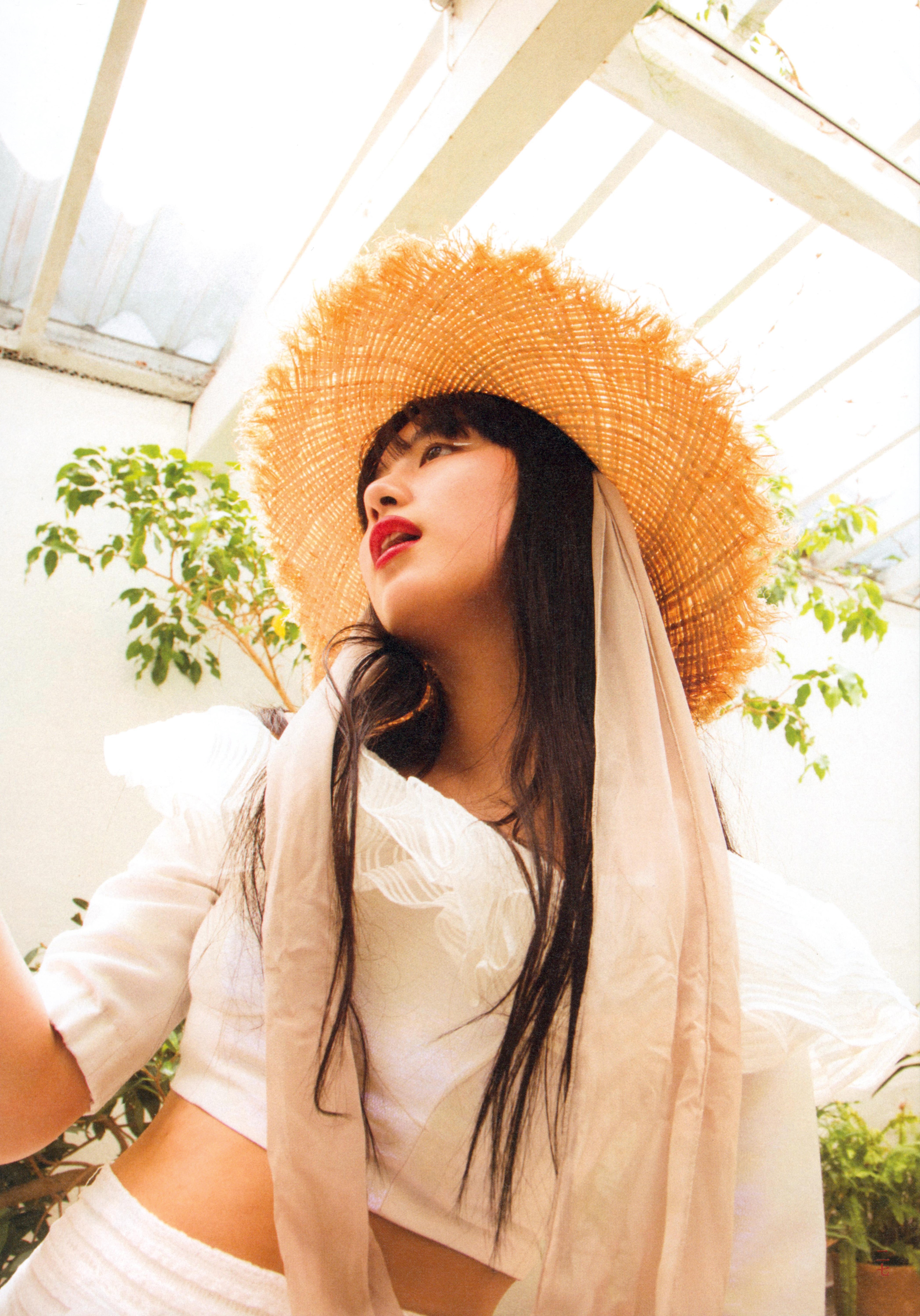 [Photobook] 鶴嶋乃愛フォトブック 恋と呼ばせて