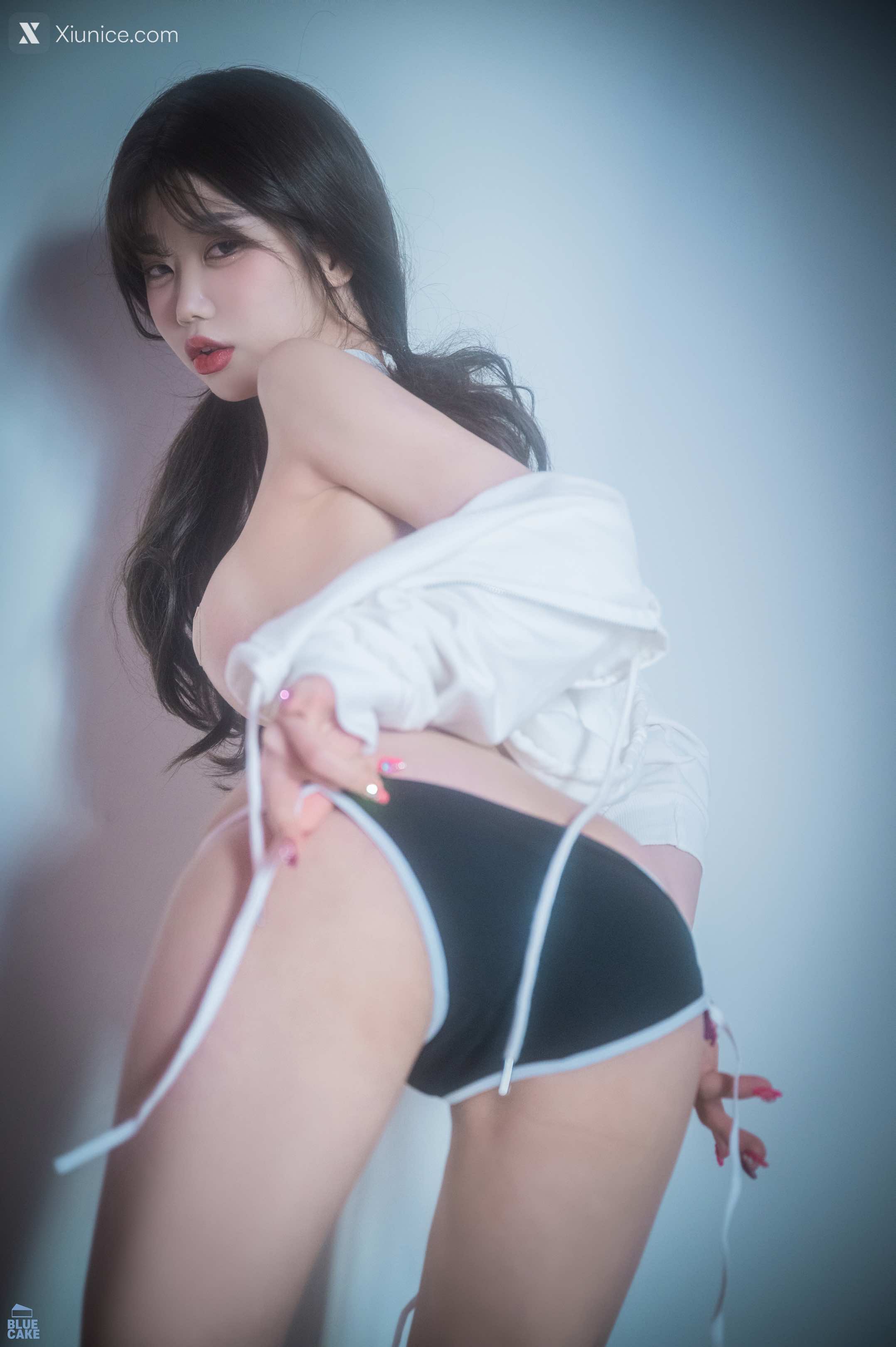 BLUECAKE Jung Eun – Dazzling No.1 4K