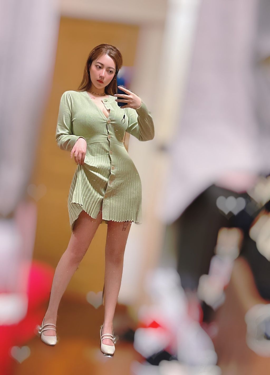 酒月： 极品巨乳 人前露出私拍