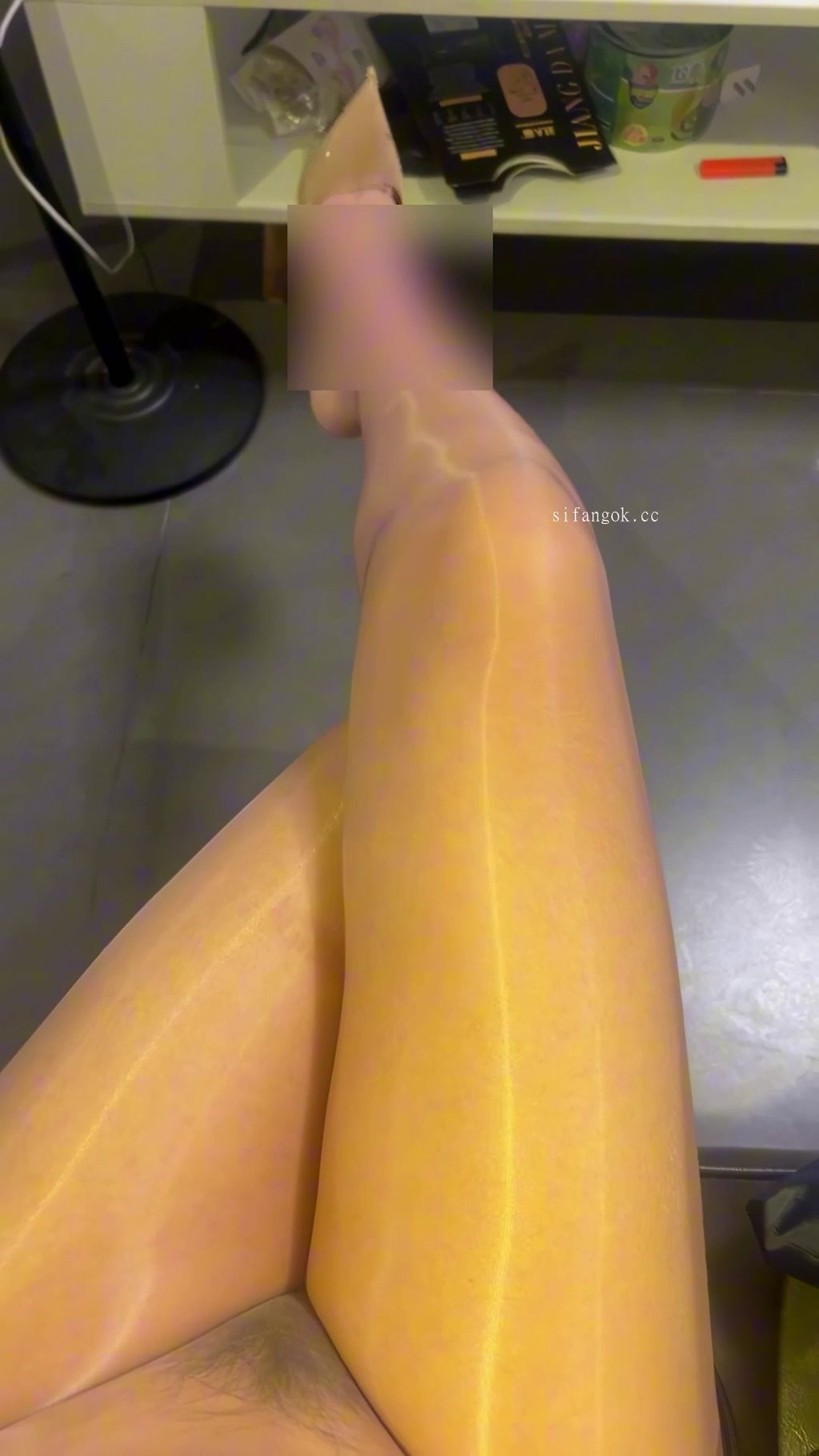余莎莎： 抖音超美御姐女神 全尺度 道具秀