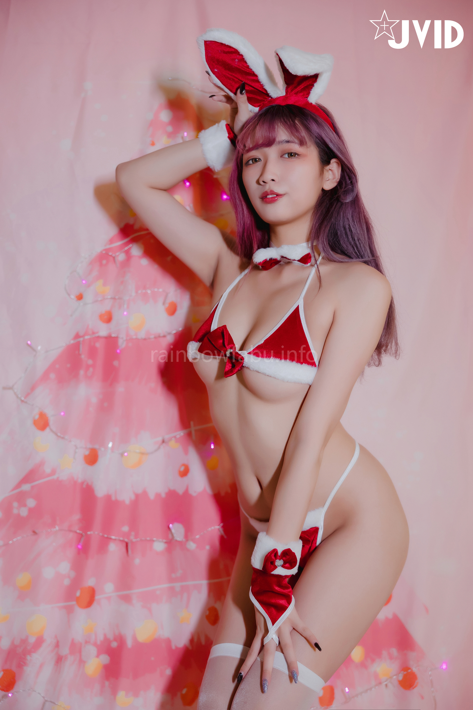 [JVID] 吳紫欣 – 高挑爆乳妹紫欣 國王聖誕趴全身要脫光