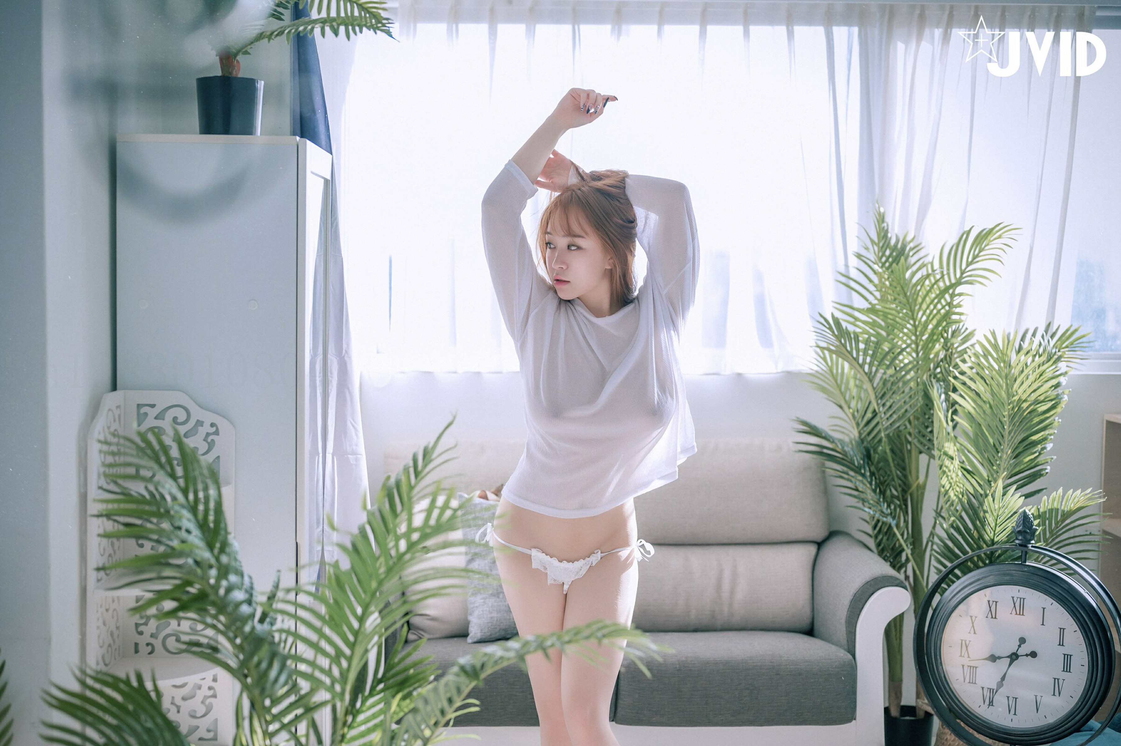 [JVID] Julie藏獒 – H罩杯巨乳藏獒，回國後的性感絕美首發