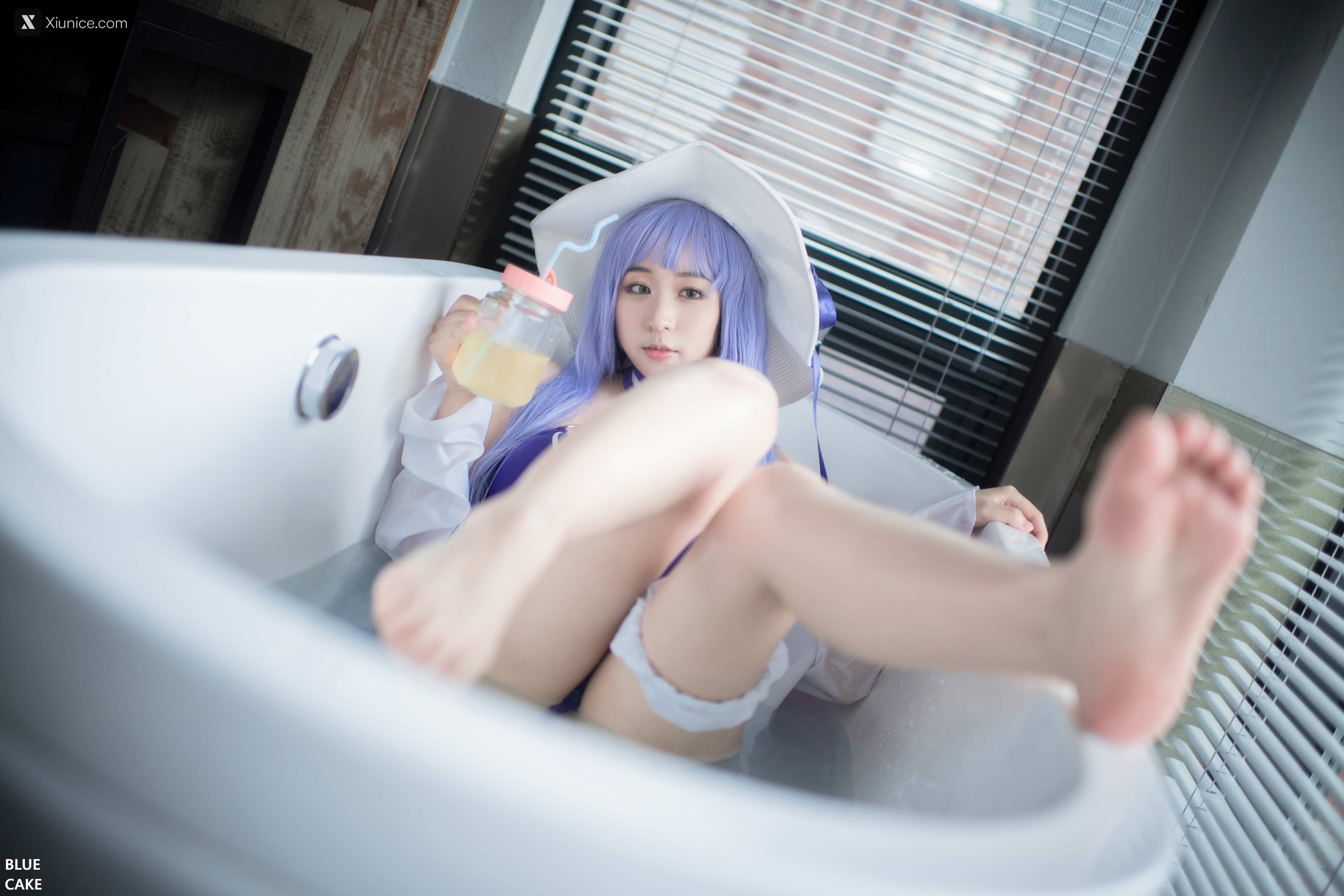 BLUECAKE Nono – Pool Party Caitlyn 4K