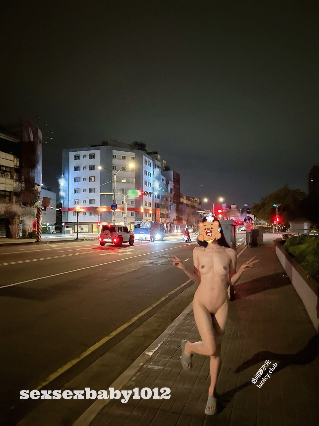 [OtherXXX] 薇安安： 极品福利姬 人前露出福利订阅