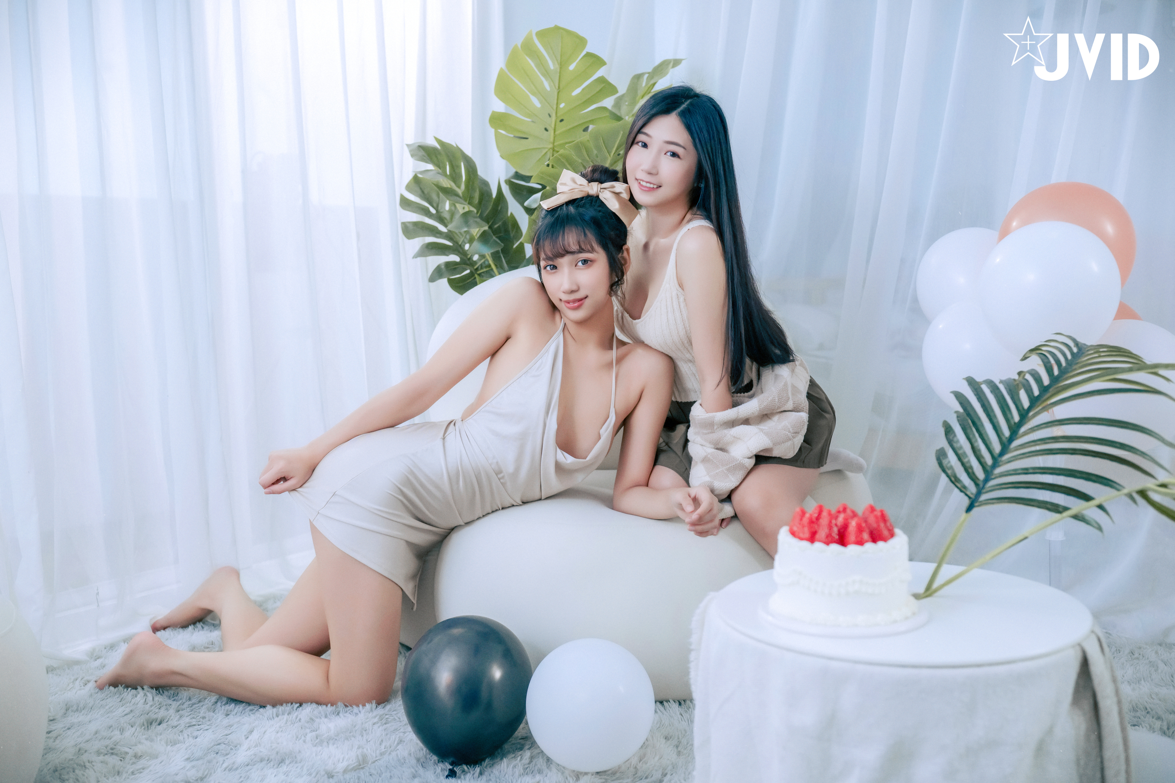 [JVID] 井野奈 & 肉包 – 色慾融合の閨蜜慶生派對
