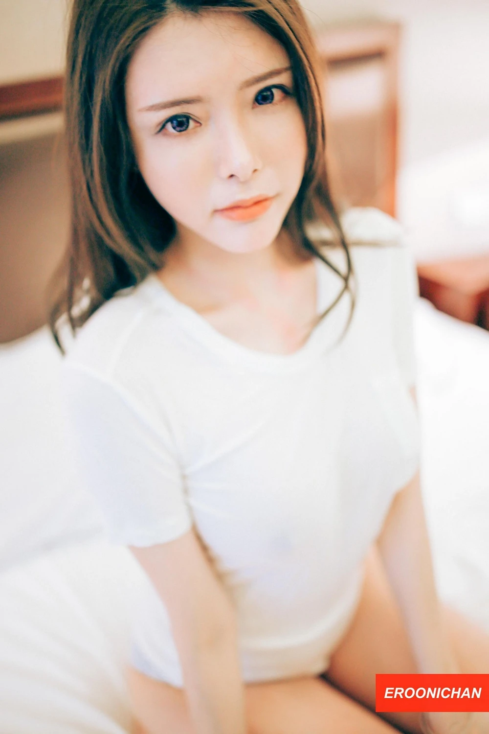 Cosplay 秋和柯基 – EROONICHAN CUTE写真集