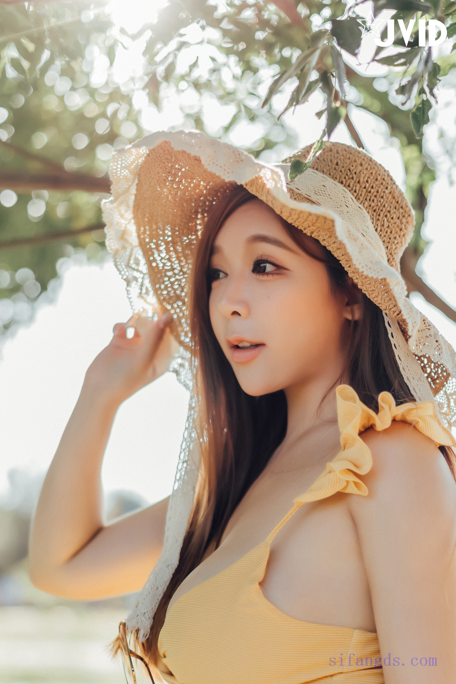 [JVID] 本壘奈 – 我與本壘奈在車內劇烈搖晃體驗極致快感!!!!!