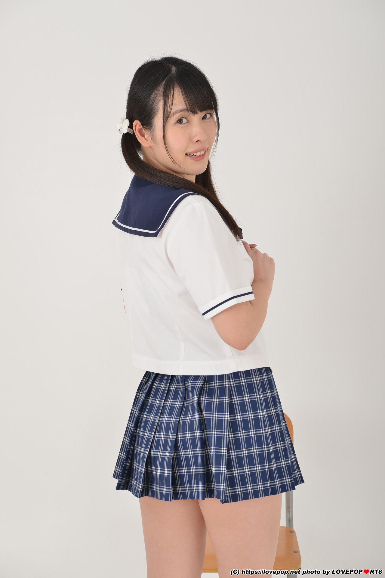 [Lovepop] Akari Aizawa 愛沢あかり - No.L-0697 Photoset #003 School Uniform (Sailor)
