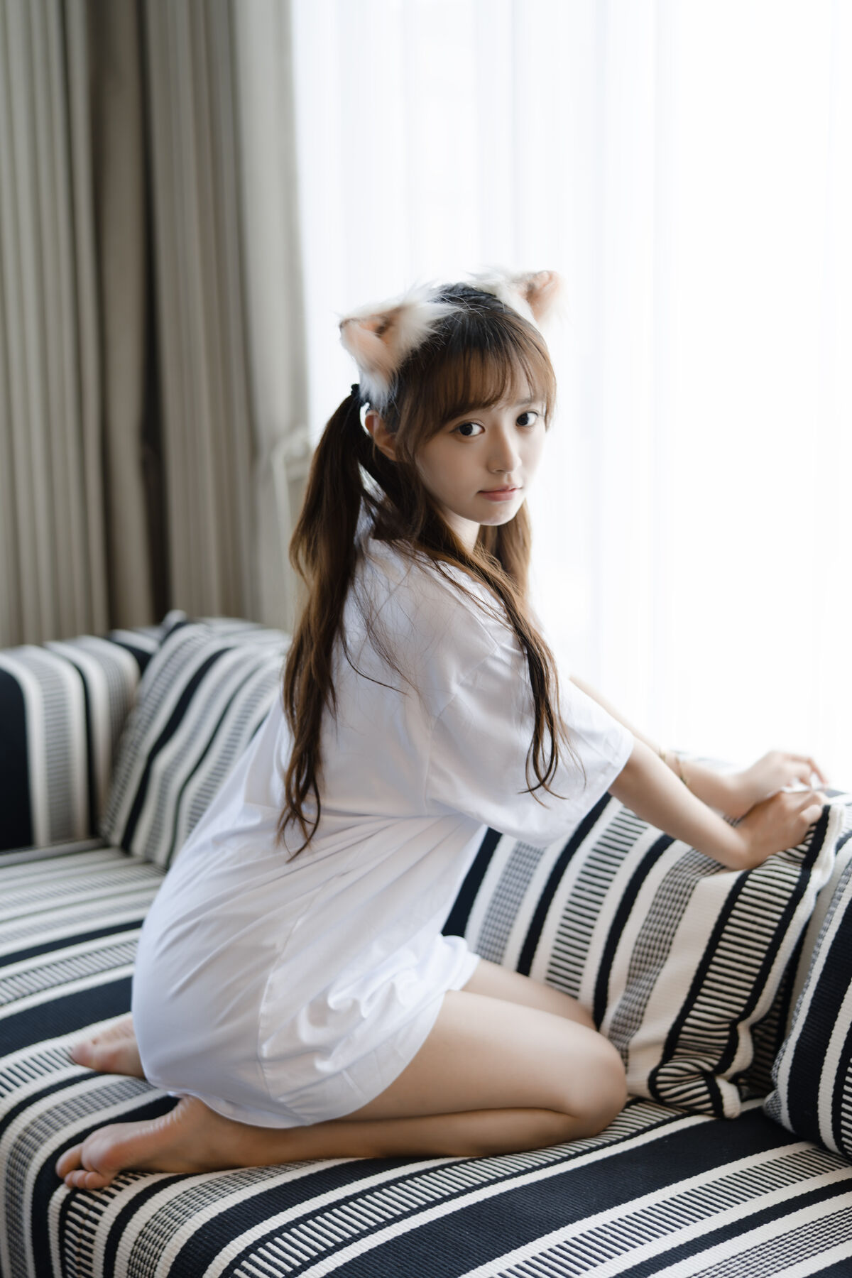 YiTuYu艺图语 Vol.10270 Xiao Yi