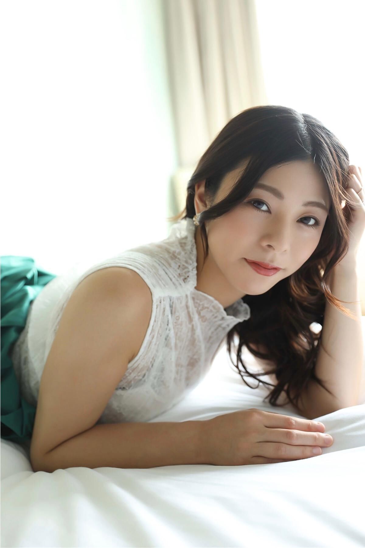 Azusa Natsume 夏愛あずさ - 鼻にかかった甘い喘ぎ声が男心をくすぐる小悪魔妻