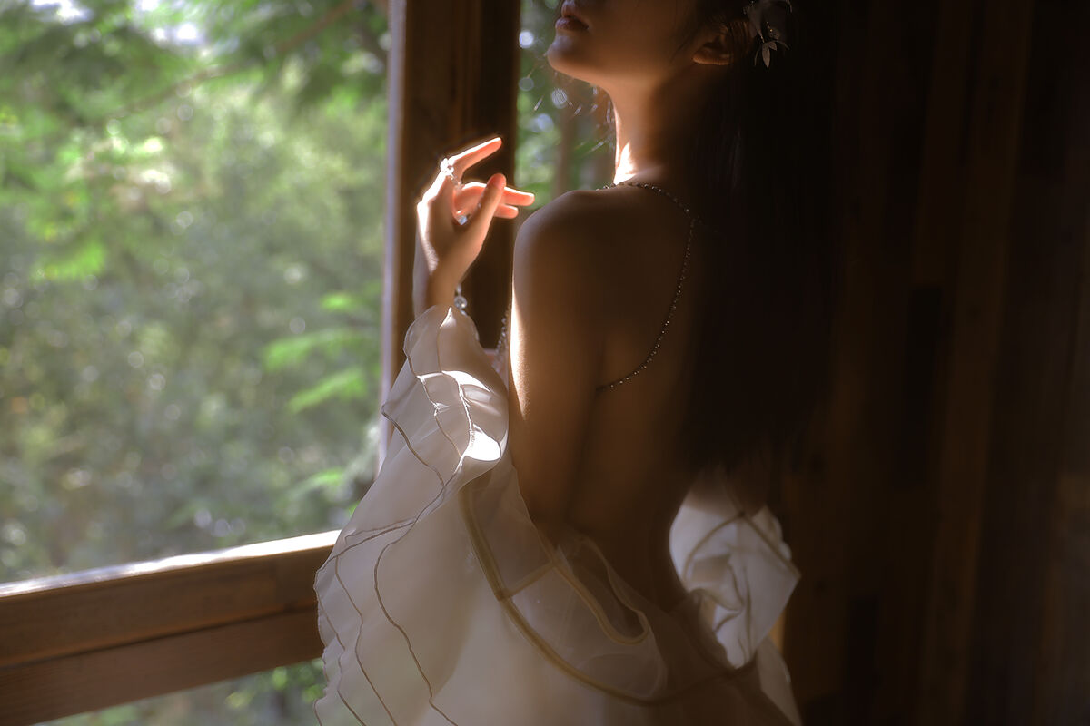 YiTuYu艺图语 Vol.10340 Liu Liu