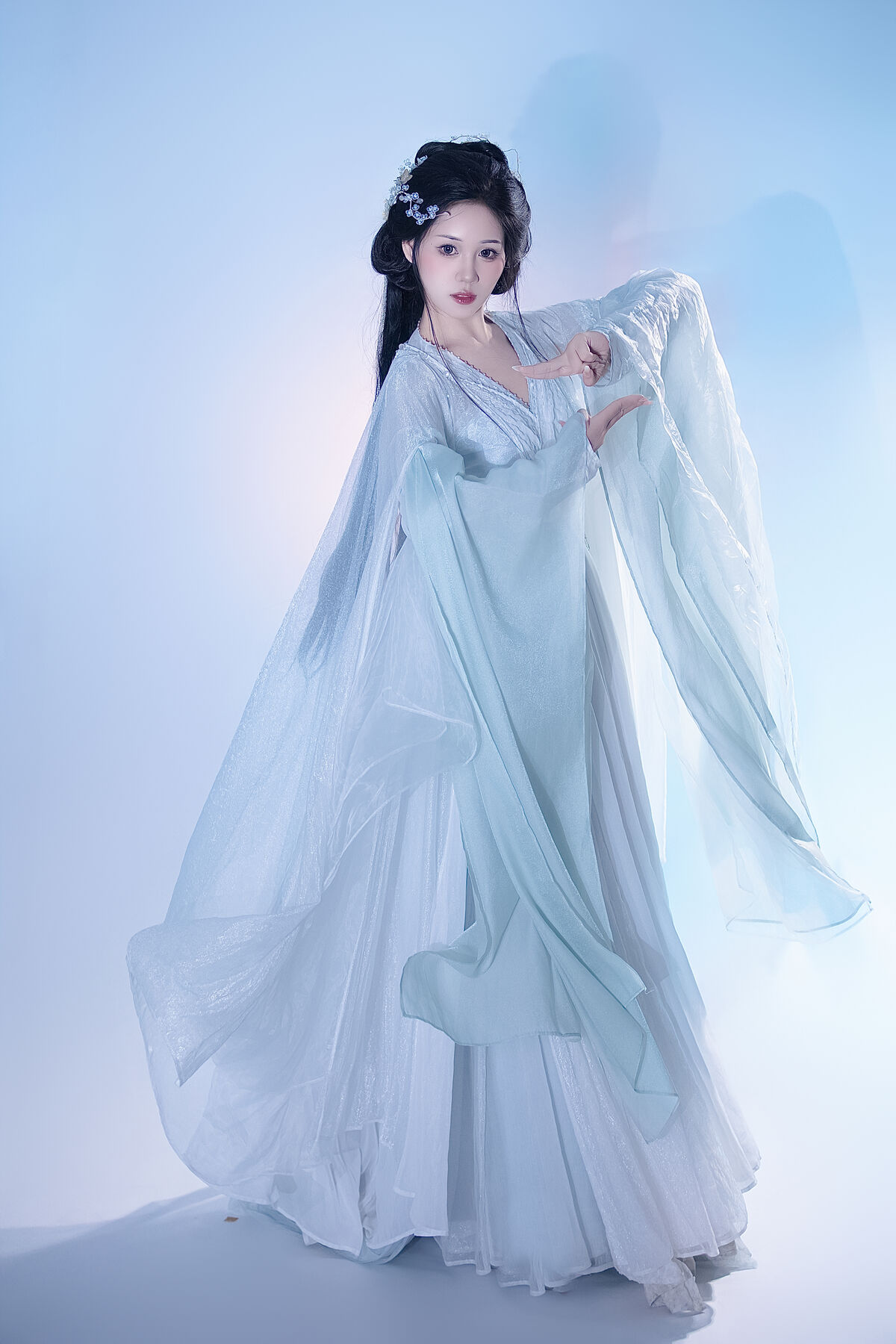 YiTuYu艺图语 Vol.10498 Yi Ming