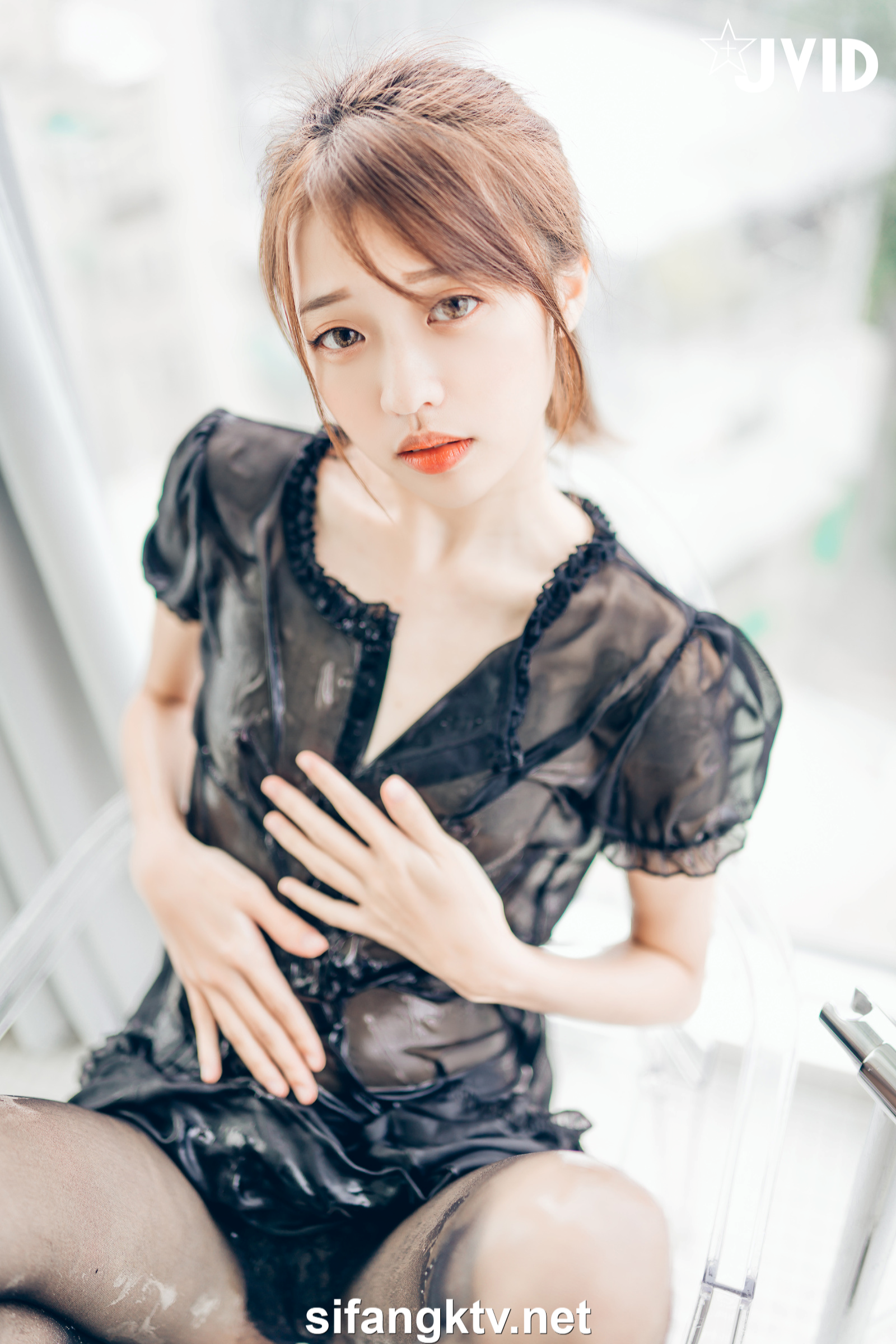 [JVID] 妍妍 Angel – 妍妍小寶寶 來餵她喝奶吧❤️! 還有透絲透點裝 潤滑絲襪💦
