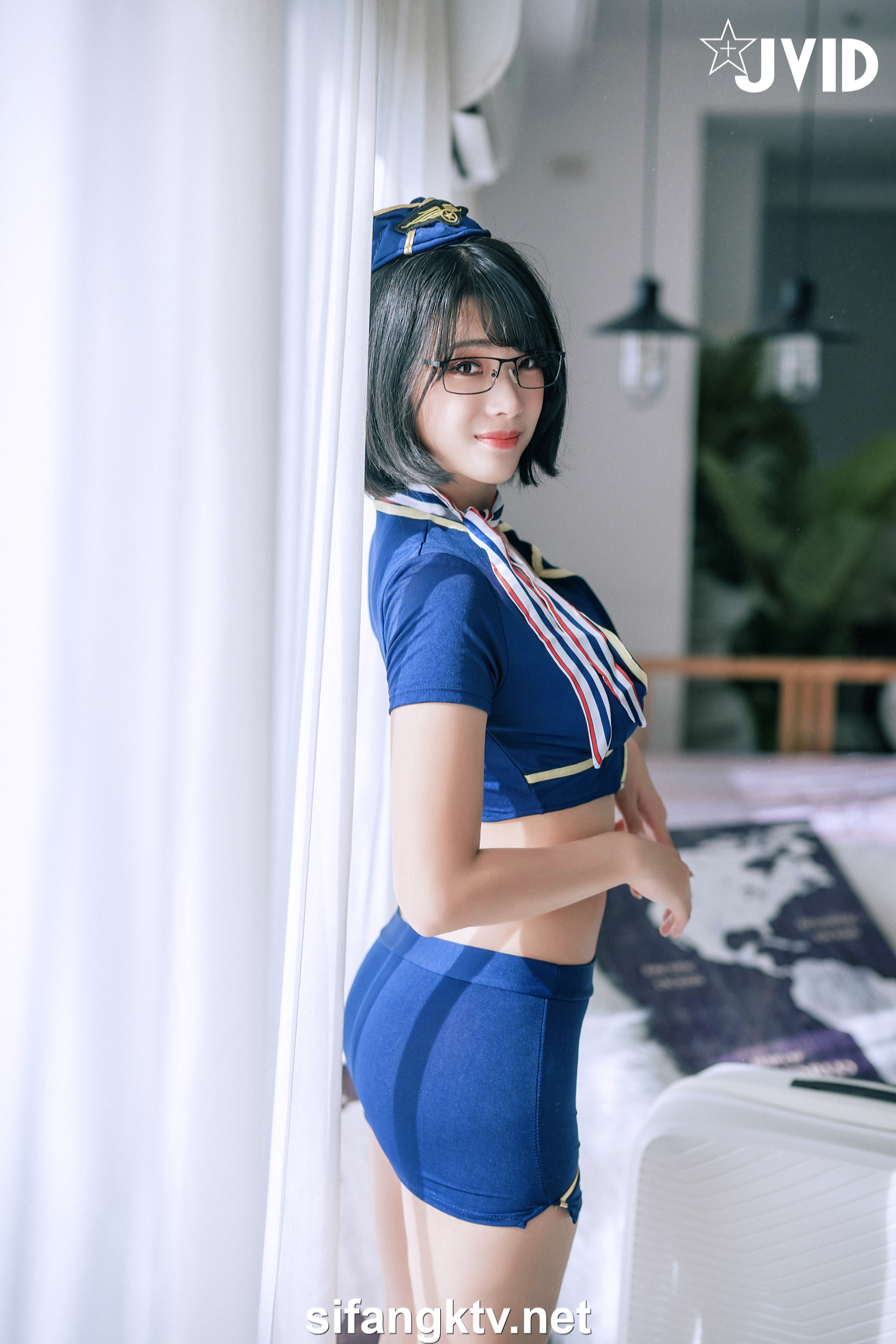 [JVID] 露露咪 – 淫蕩美艷空姐的教育「性」