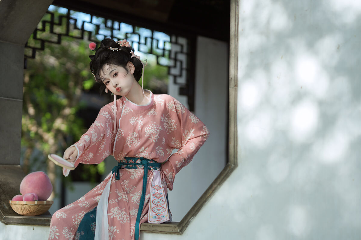 YiTuYu艺图语 Vol.10251 Tian Xin Ya Ya