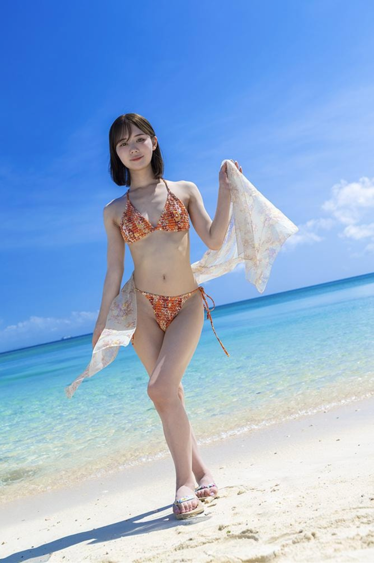 [Photobook] JUICY HONEY THE LUXURY 2024 MIRU RINTERIE (English Edition)