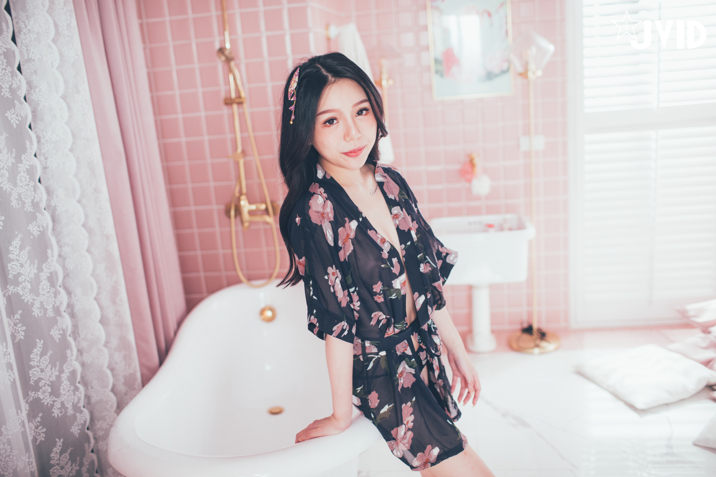 [JVID] 梵梵 – 天然美女梵梵 美麗無邪的笑容甜翻你的心