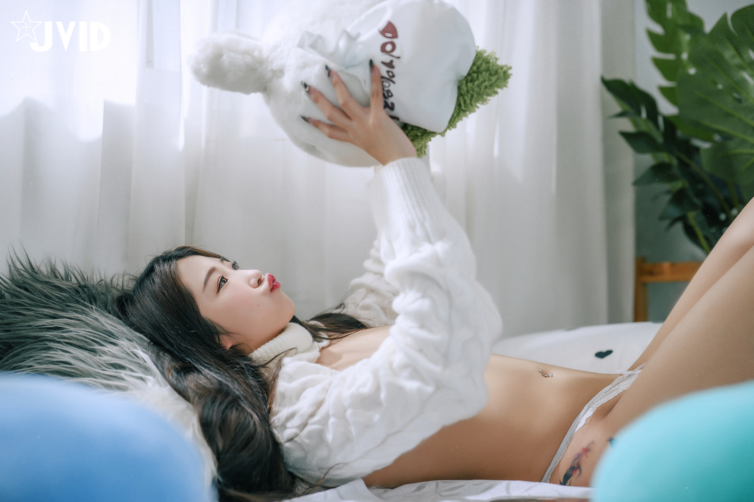 [JVID] 肉包Mini – 日文课の可爱的女童鞋