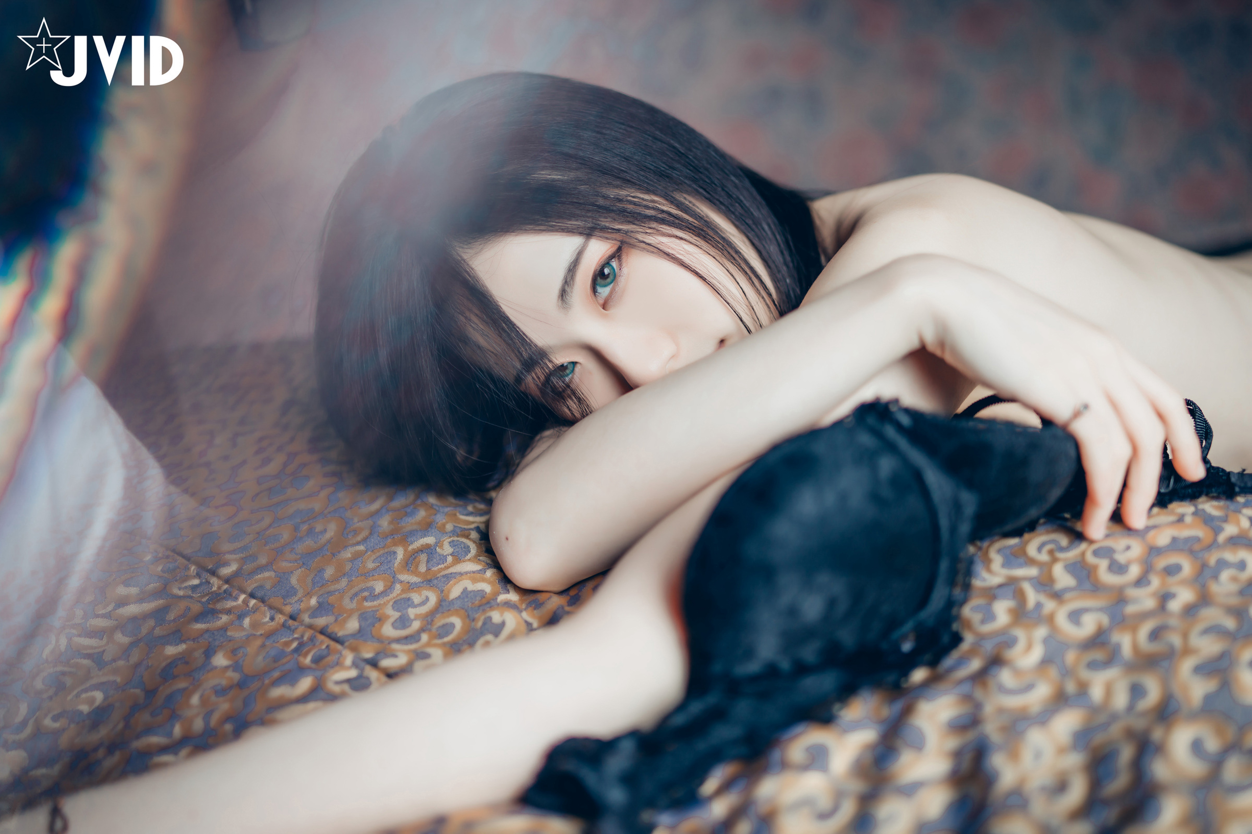 [JVID] 阿黎 – 空靈系怪奇美少女阿璃美乳白雪肌膚