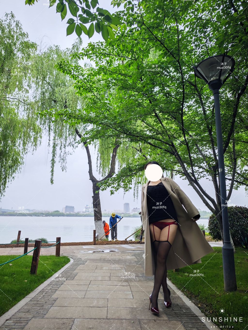 [OtherXXX] 沐子： 人前露出极品人妻