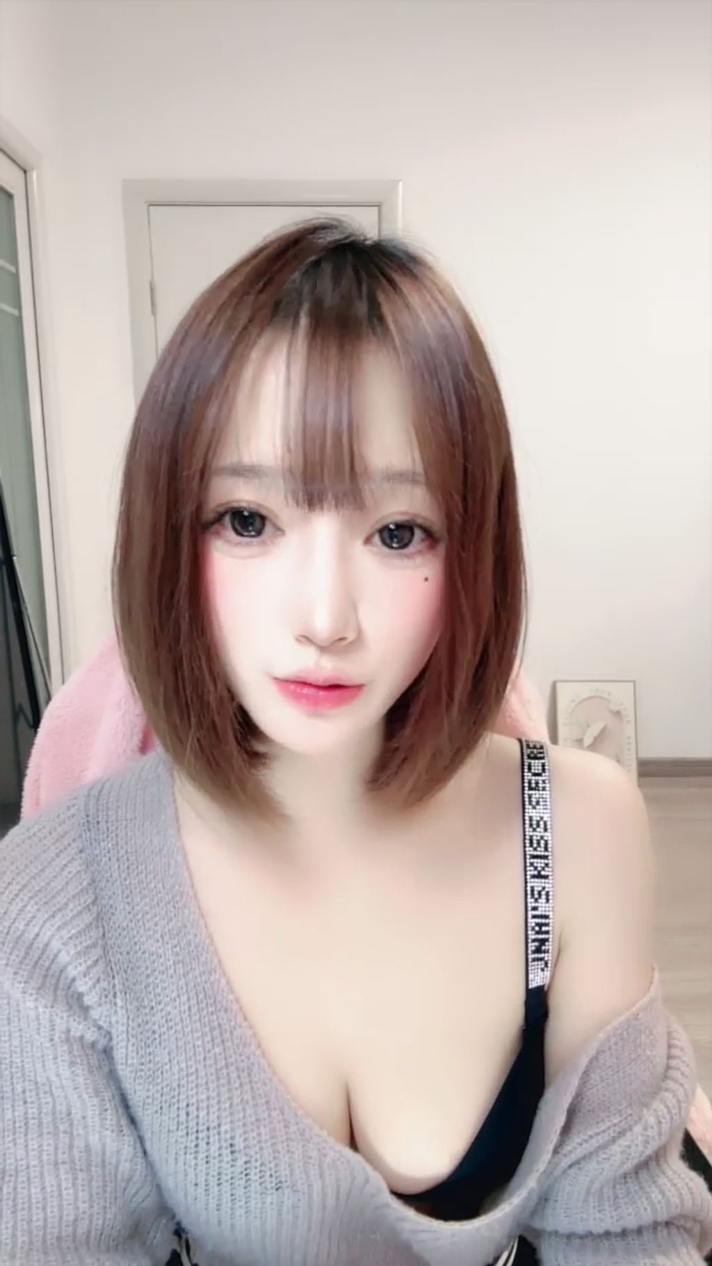 性感小兔: 白嫩软萌女神 逆天身材裸舞合集 26 性感小兔: 白嫩软萌女神 逆天身材裸舞合集