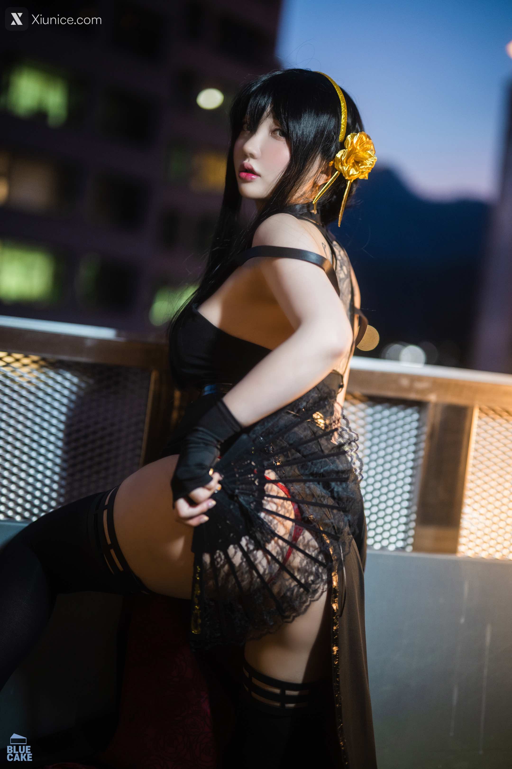 BLUECAKE Son Ye-Eun (손예은) – Black Rose RED+ 4K