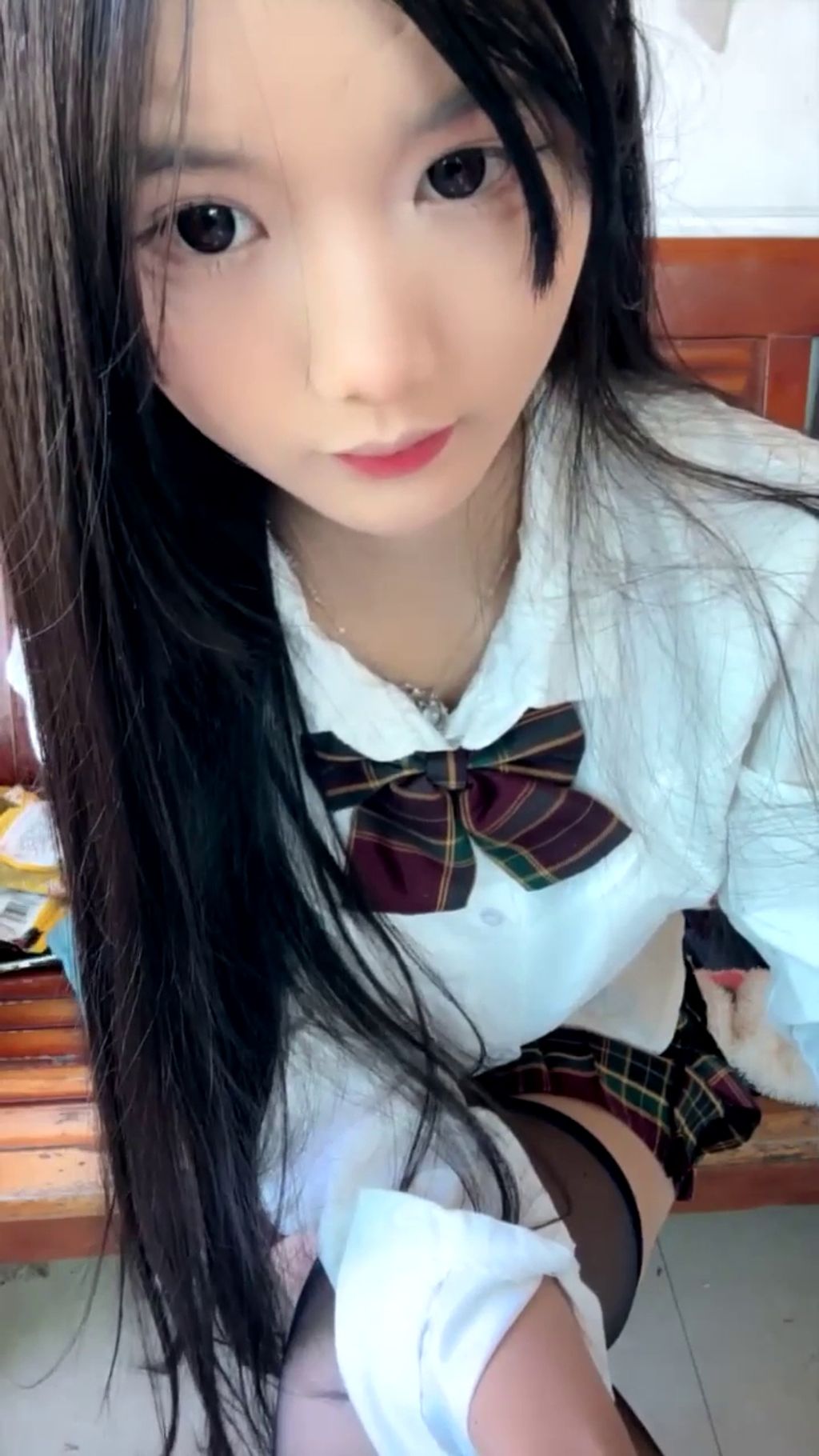 水嫩宝宝: 农村07年美少女 户外跳蛋 勾搭隔壁油腻大叔 38 水嫩宝宝: 农村07年美少女 户外跳蛋 勾搭隔壁油腻大叔