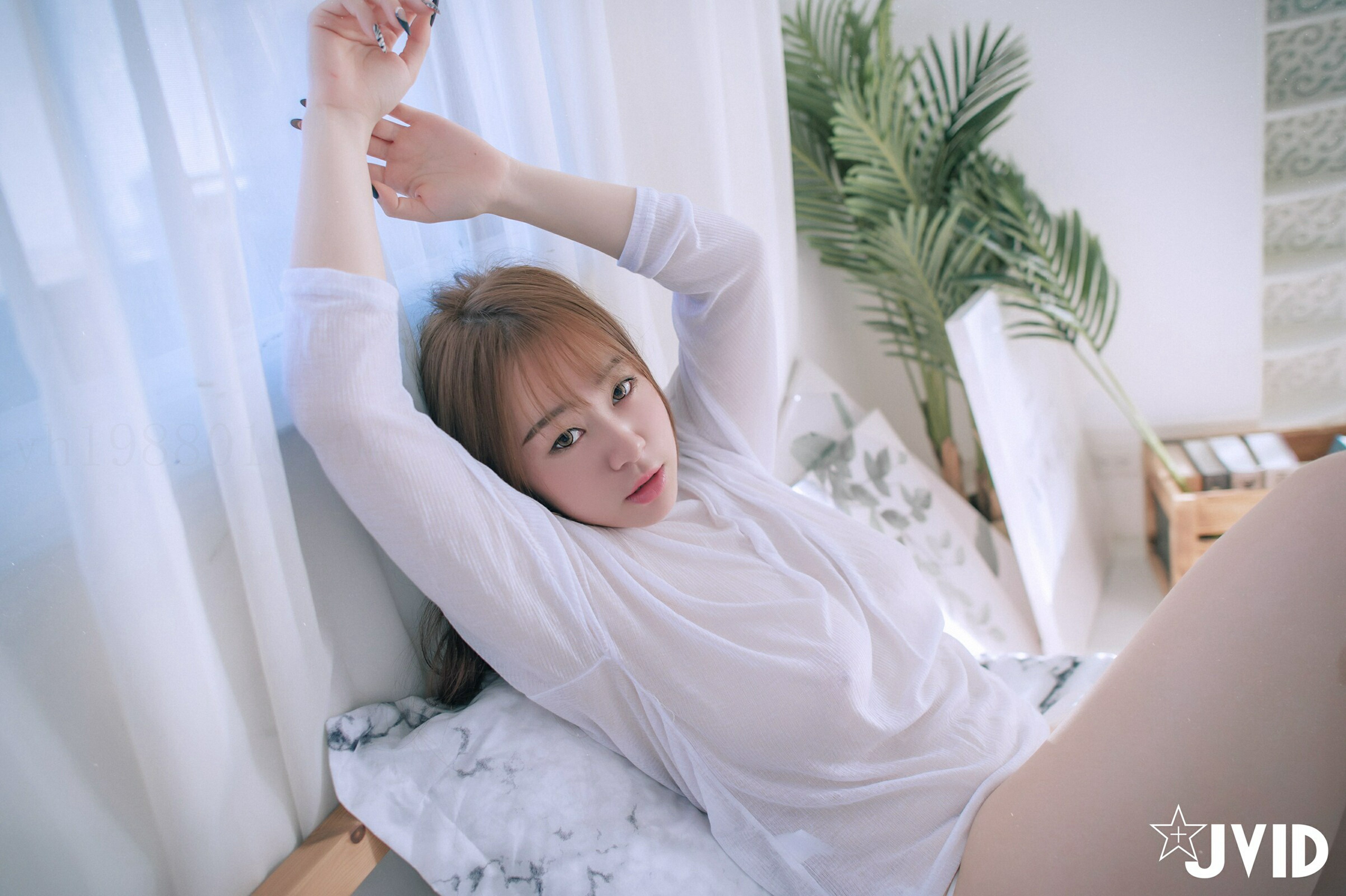 [JVID] Julie藏獒 – H罩杯巨乳藏獒，回國後的性感絕美首發
