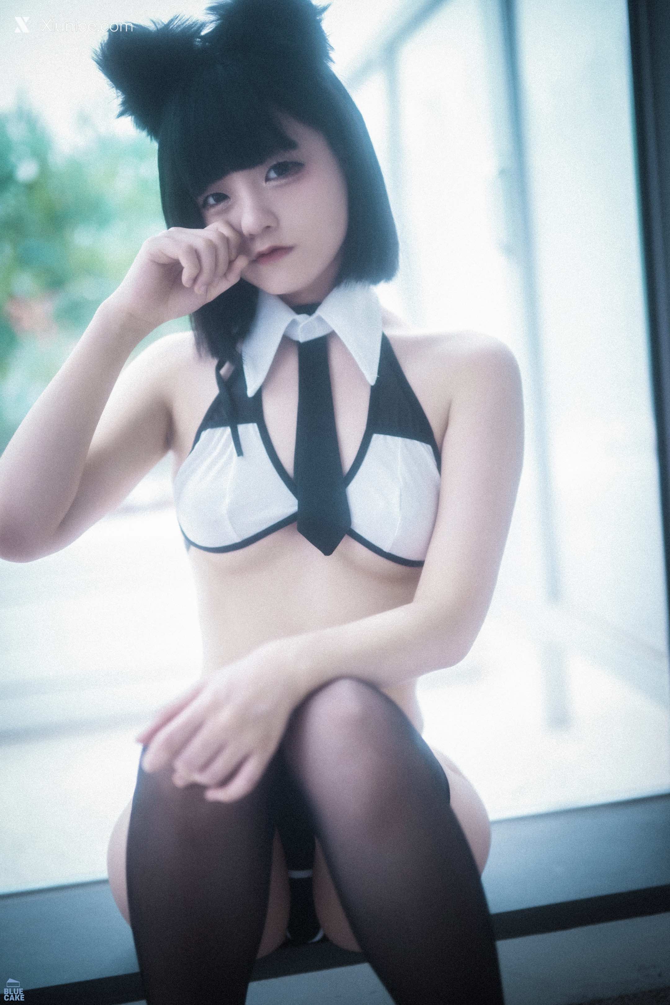 BLUECAKE Jeong Jenny (정제니) – Meow 4K
