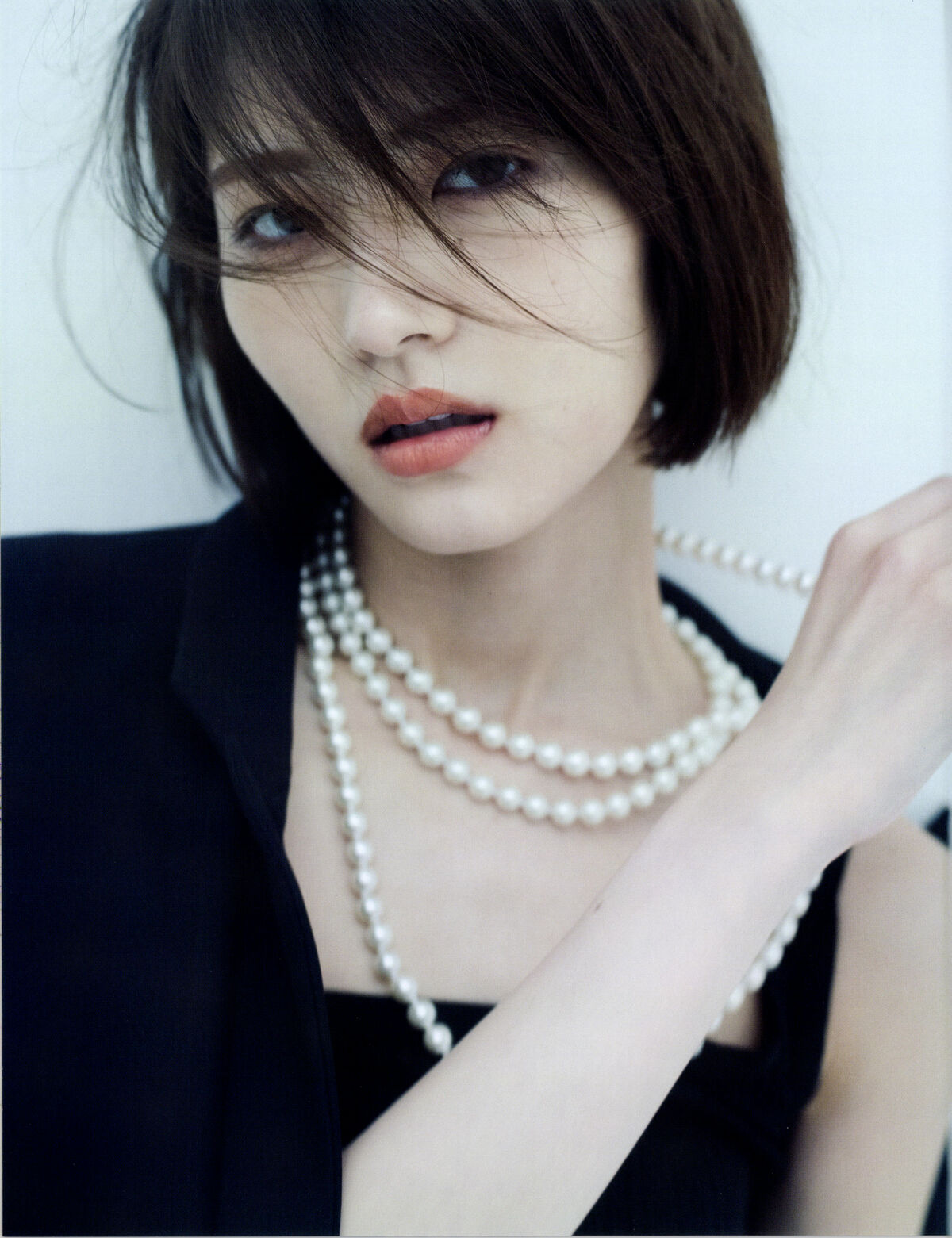 Yumi Wakatsuki 若月佑美 - 写真集 アンド チョコレート