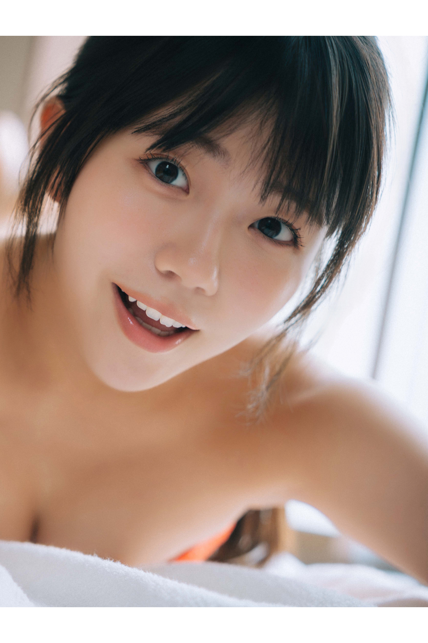 [Photobook] STU48 工藤理子「LOOK ME！！」【ヤングチャンピオンデジグラ】