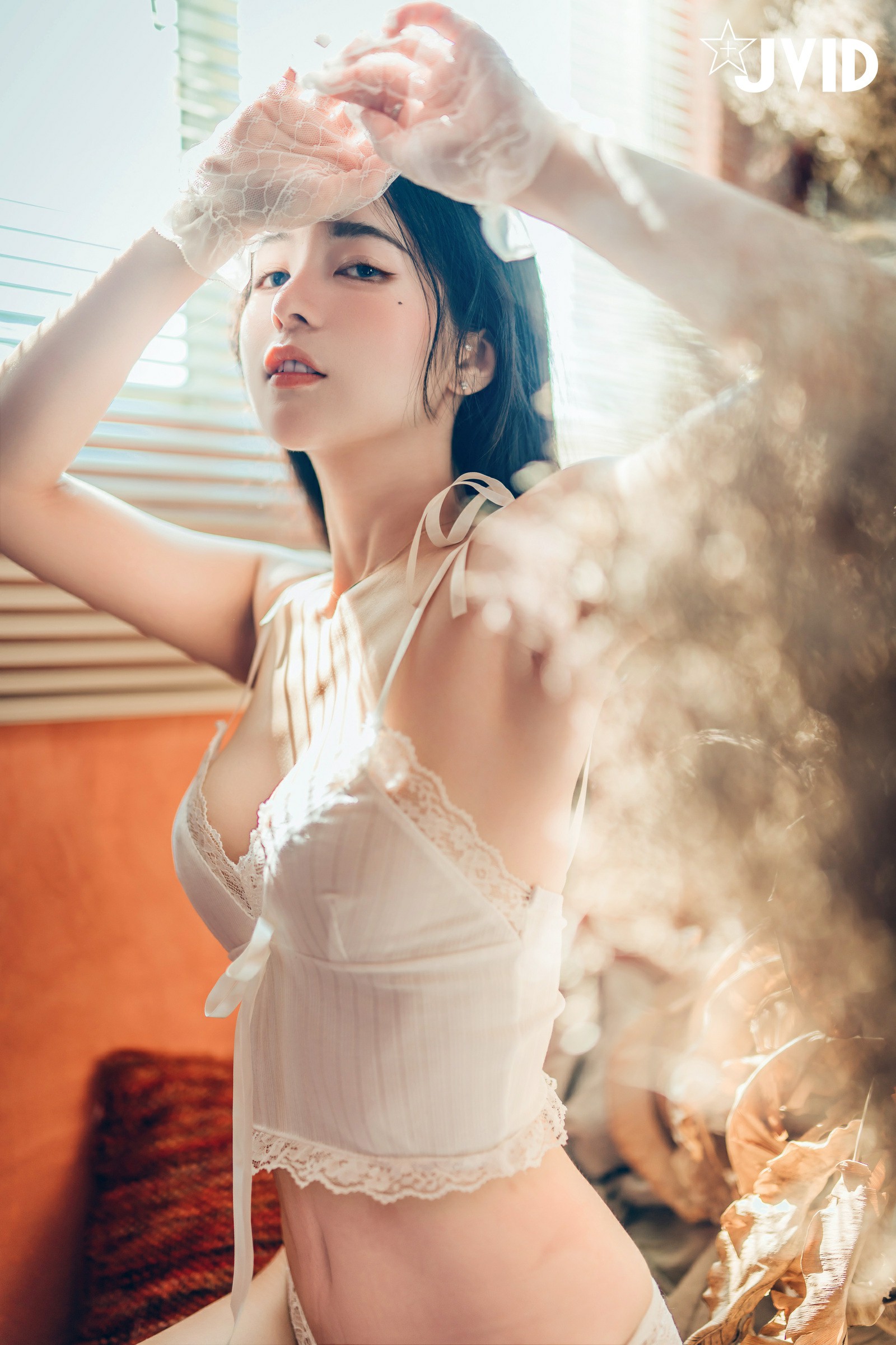 [JVID] 辰辰 – 巨乳嬌妻