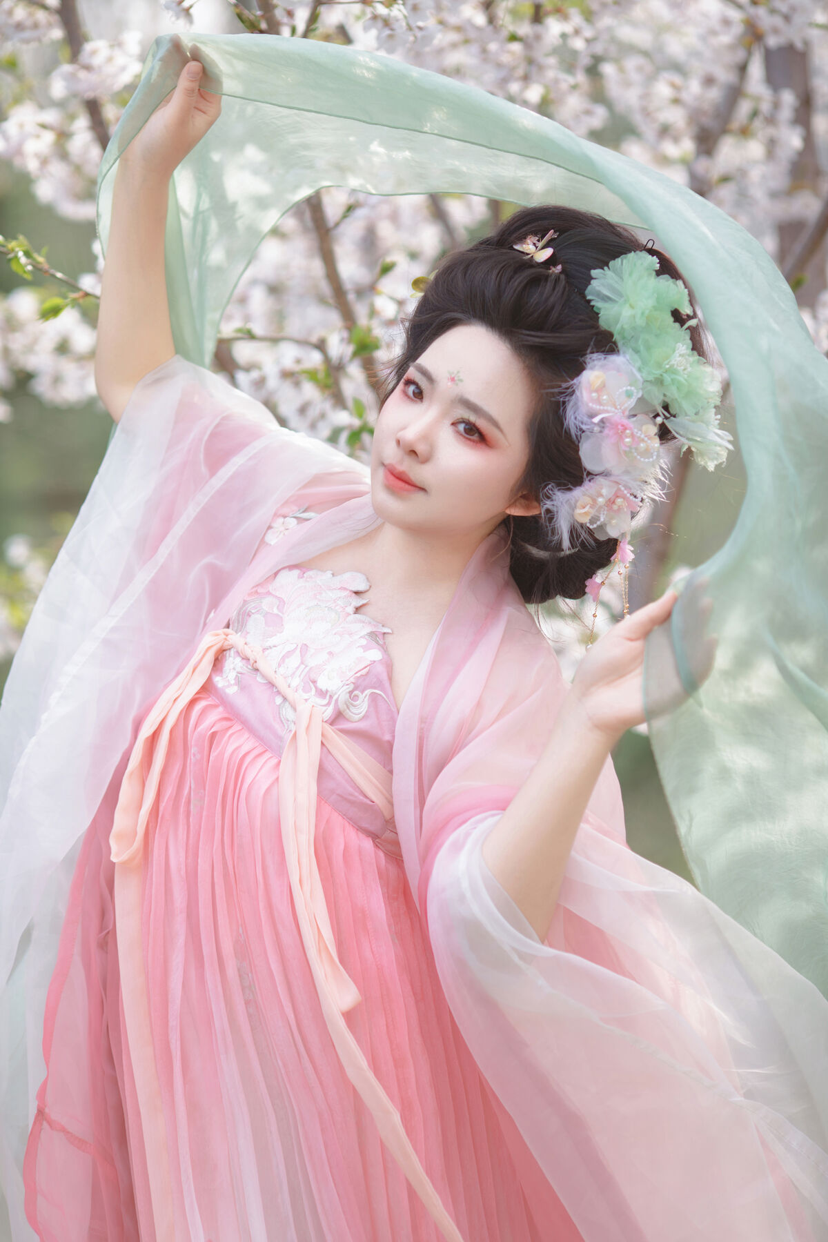 YiTuYu艺图语 Vol.10612 Liu Liu 20 YiTuYu艺图语 Vol.10612 Liu Liu