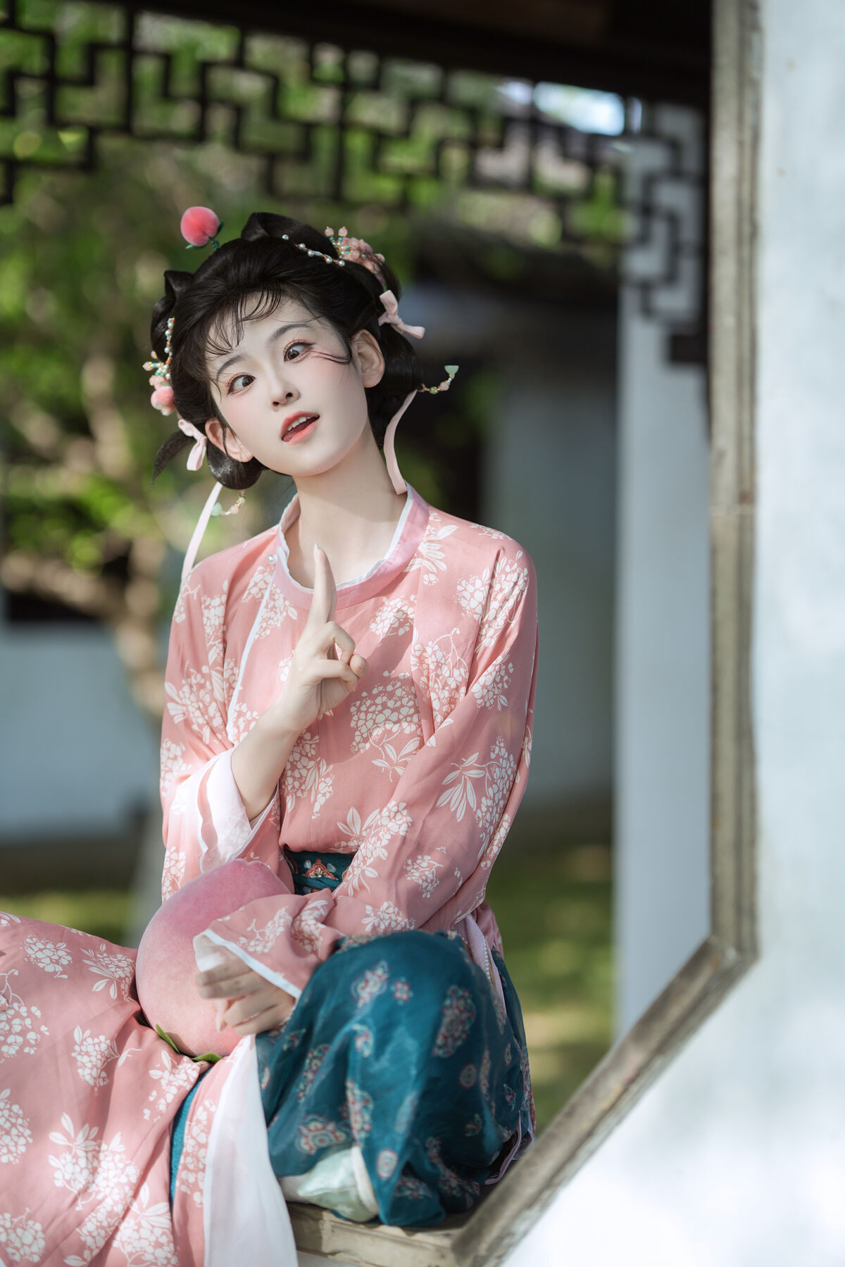 YiTuYu艺图语 Vol.10251 Tian Xin Ya Ya